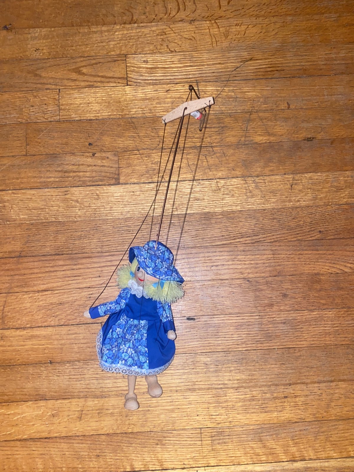 Hand made marioneta