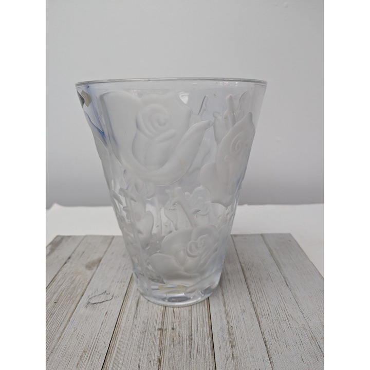 Shannon Crystal Designs of Ireland Rose Vase 24% Lead Crystal Czech Republic