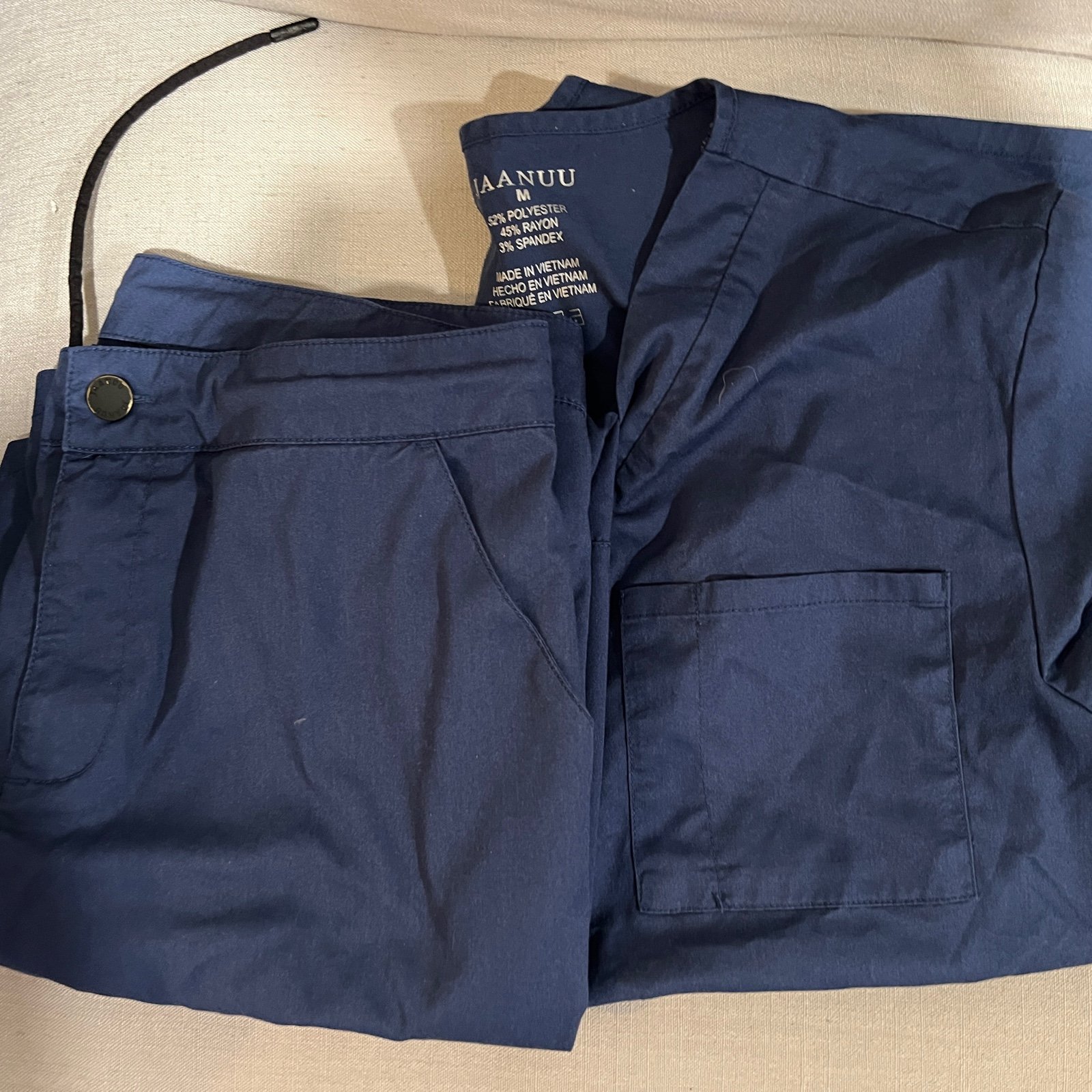 jaanuu scrubs