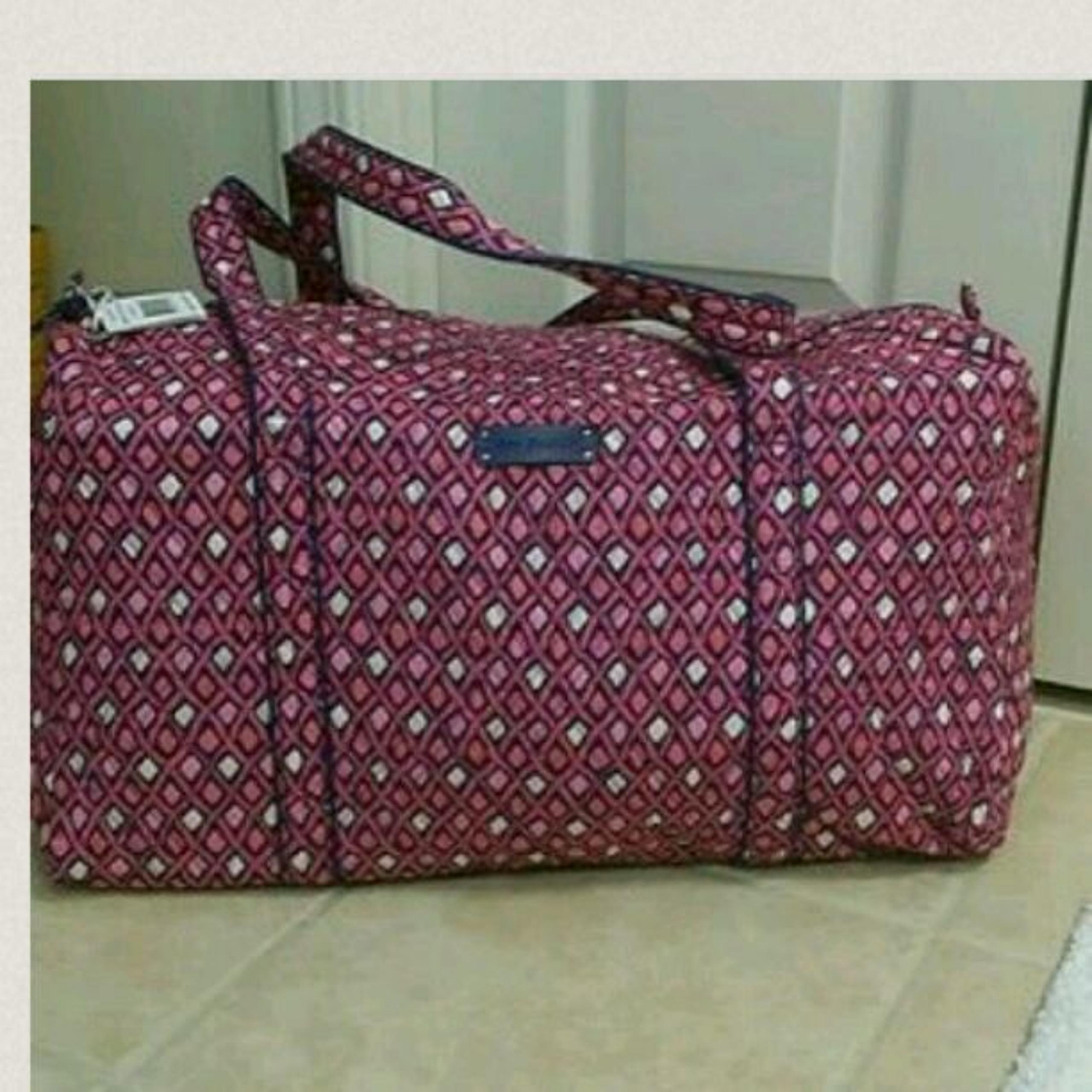 Nwt Vera Bradley large duffle bag