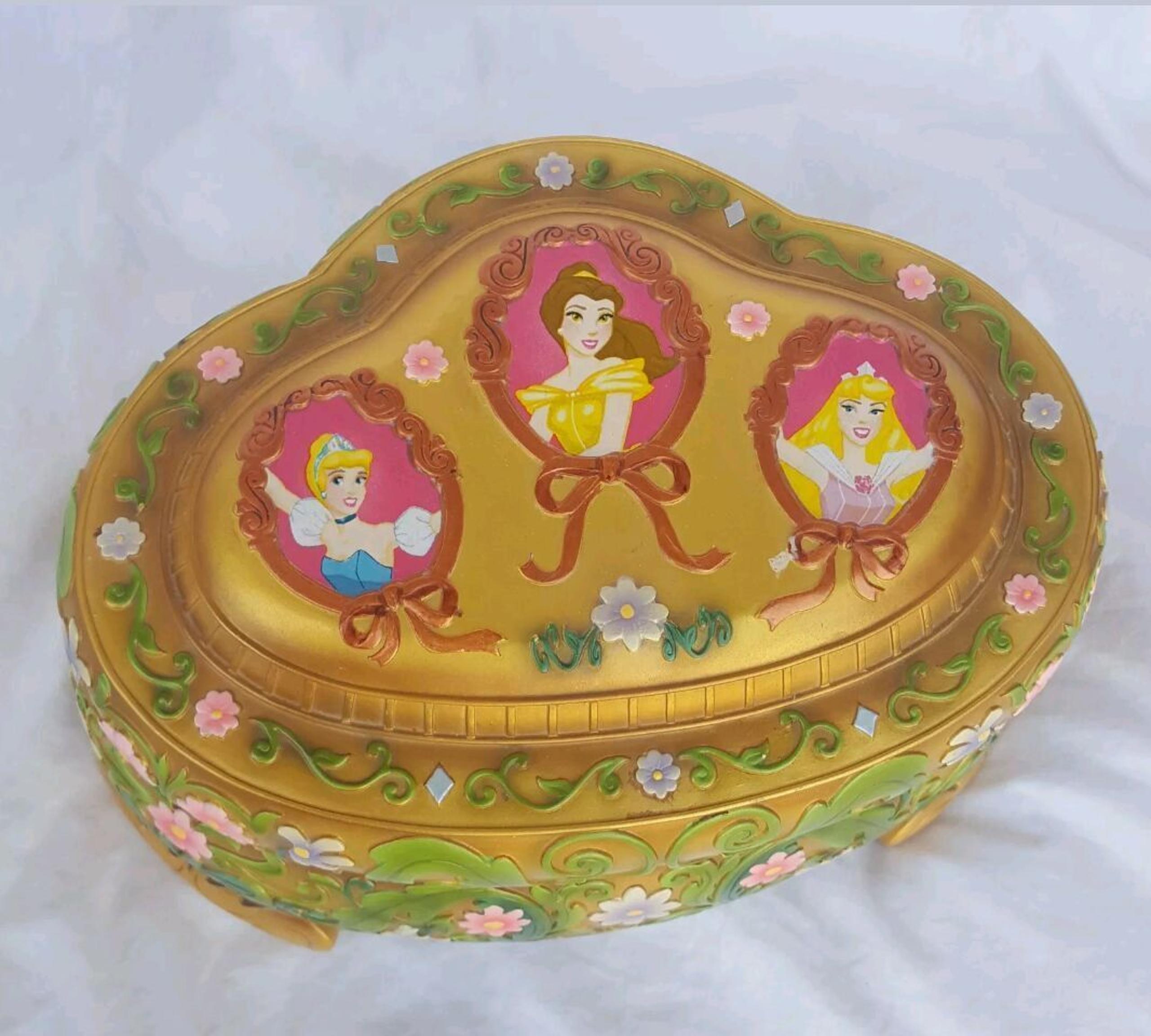 Disney jewelery music princess box vinta