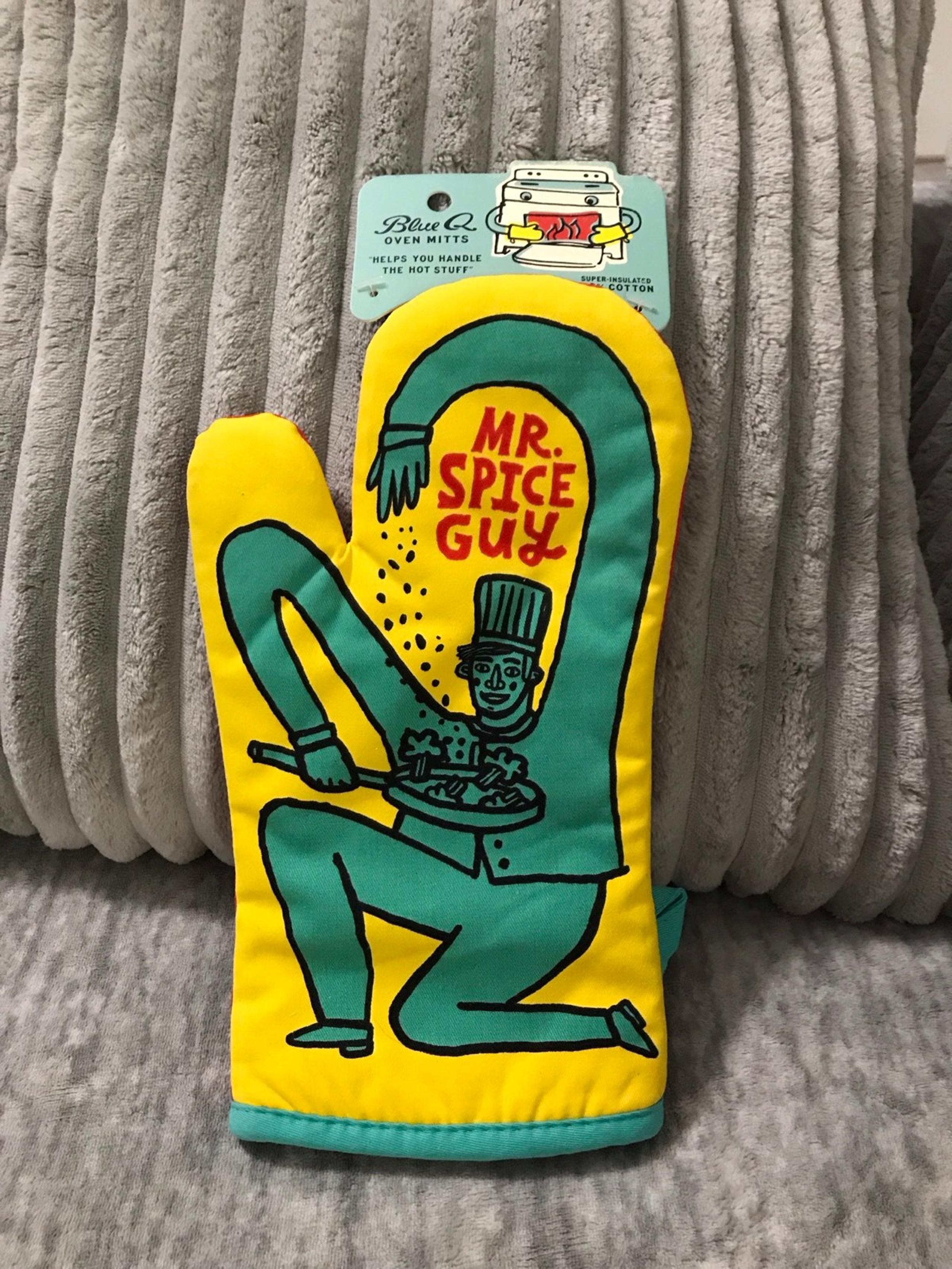 Blue Q oven mitt NWT.  MR. SPICE GUY