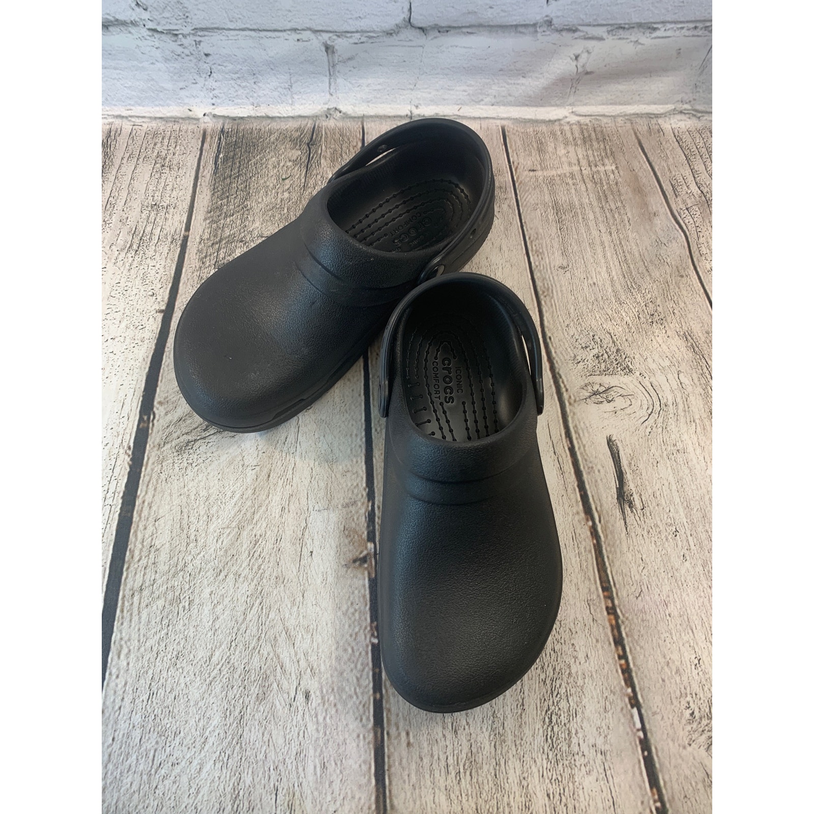 CROCS Adult Unisex Black Specialist II Work Clogs / Size: M5 - W7