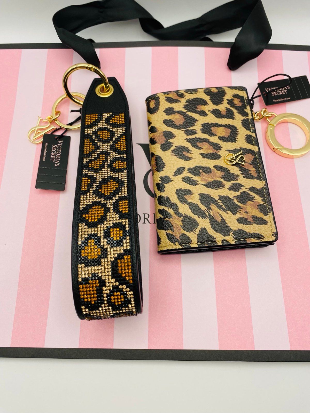 Bundle VS Leopard Rhinestone Wristlet Strap & Card Case Keychain