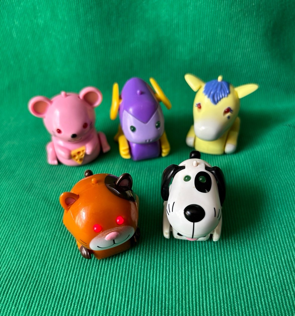 TOMY 2002 Micro Pets Dog Siren Cat Coco Pony Sol Monster Bob & 2003 Mouse lot