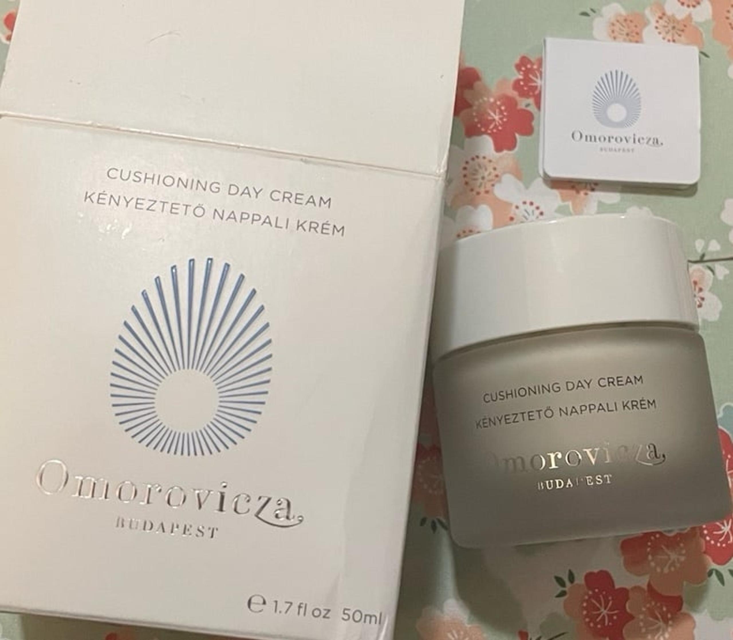 Omorovicza Cushioning Day Cream 1.7 fl oz New in box Face Moisturizer Skincare