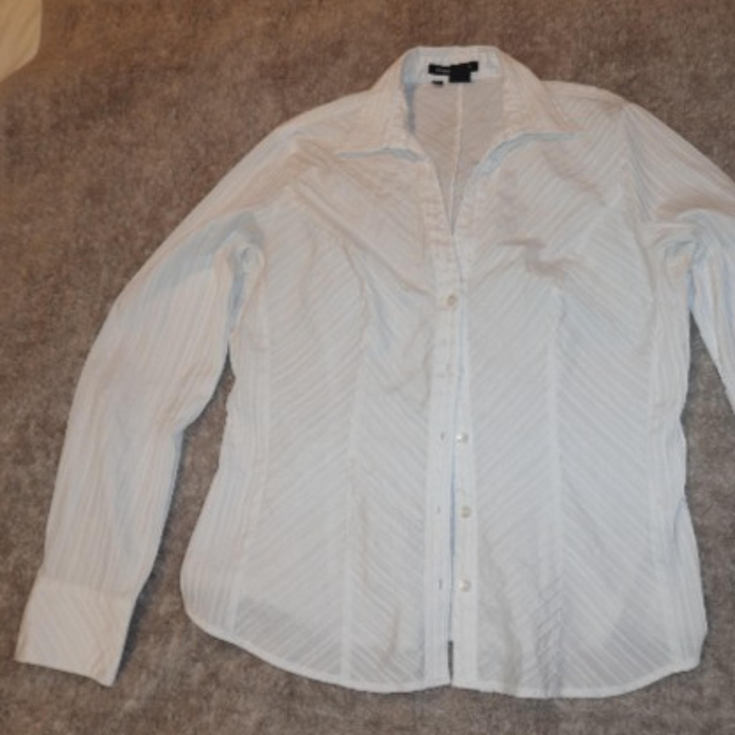 Women's Sandra Ingrish Size 10 White Long Sleeve Button Down Blouse