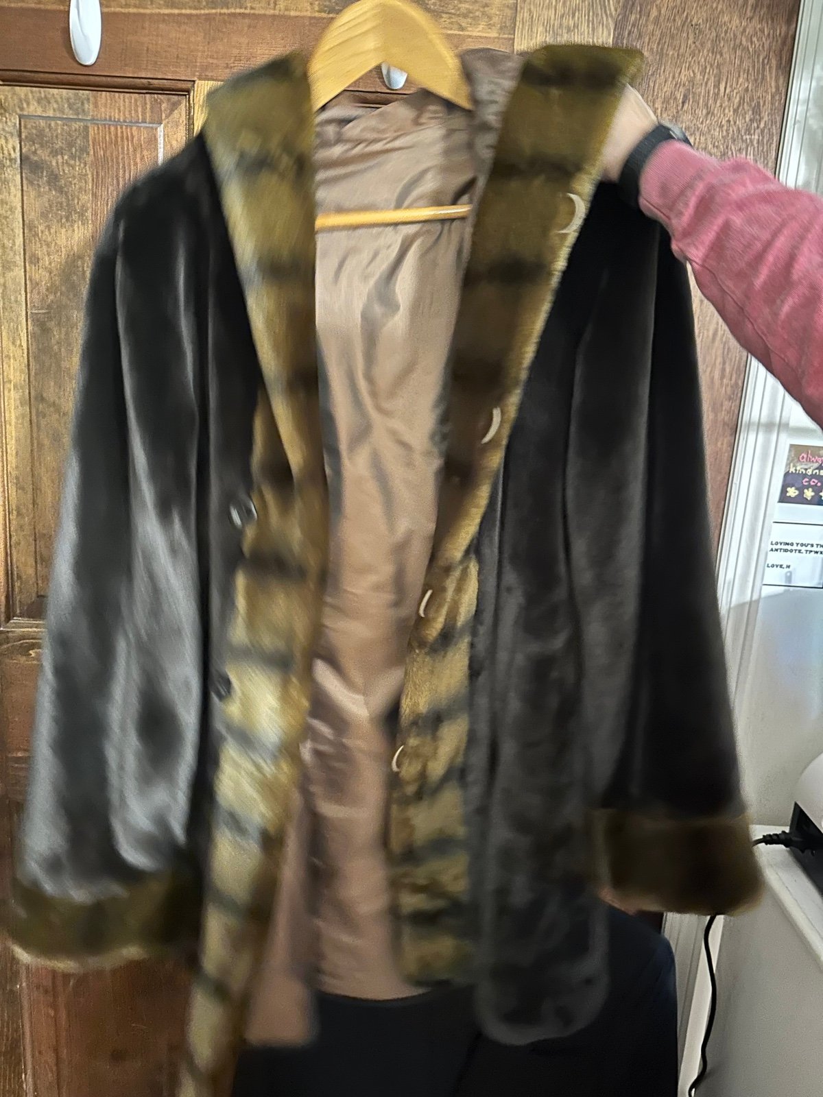 Women’s Vintage Faux Fur Coat