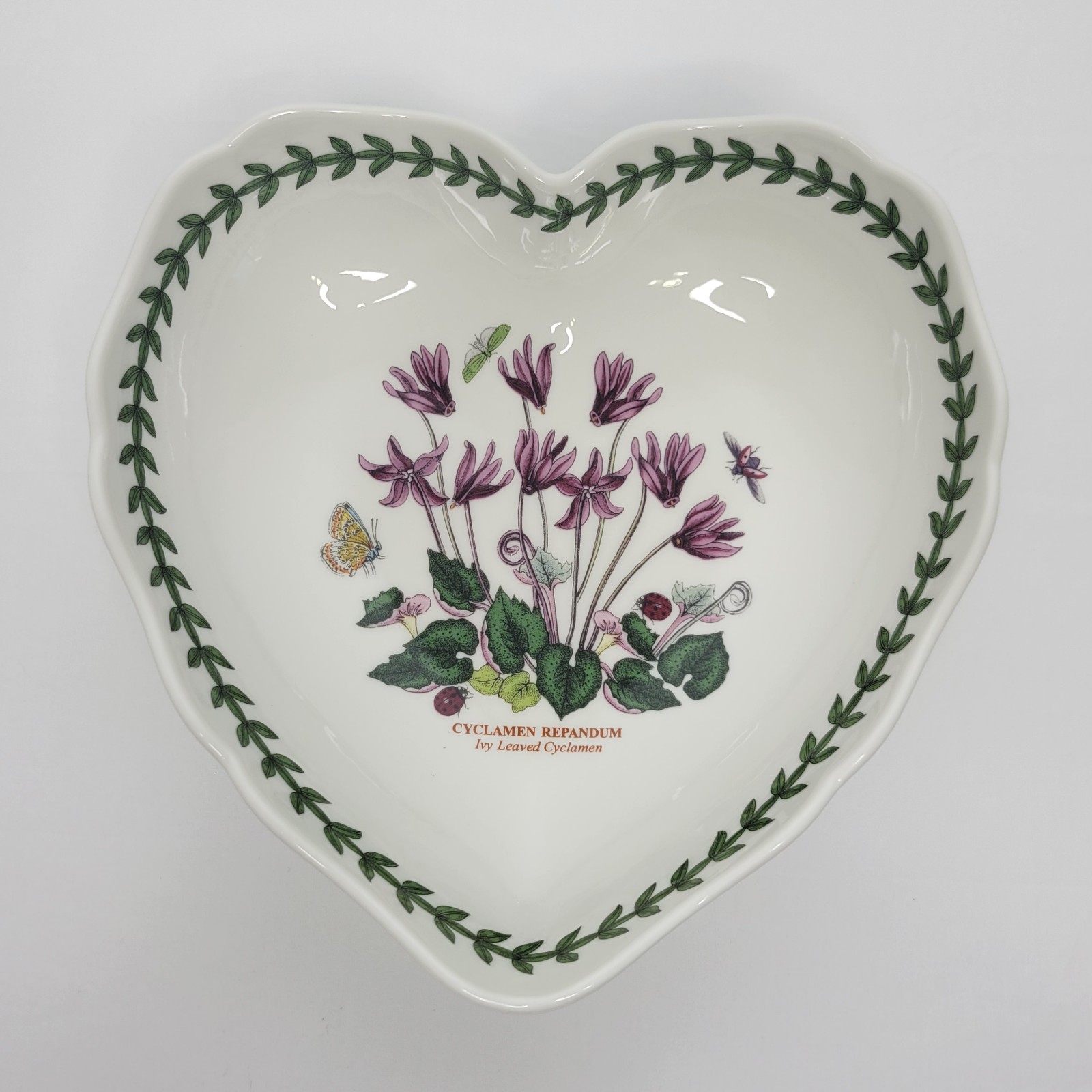 Portmeirion Botanic Garden Ivy Leaved Cyclamen Azalea 8.5 Scalloped Heart Dish