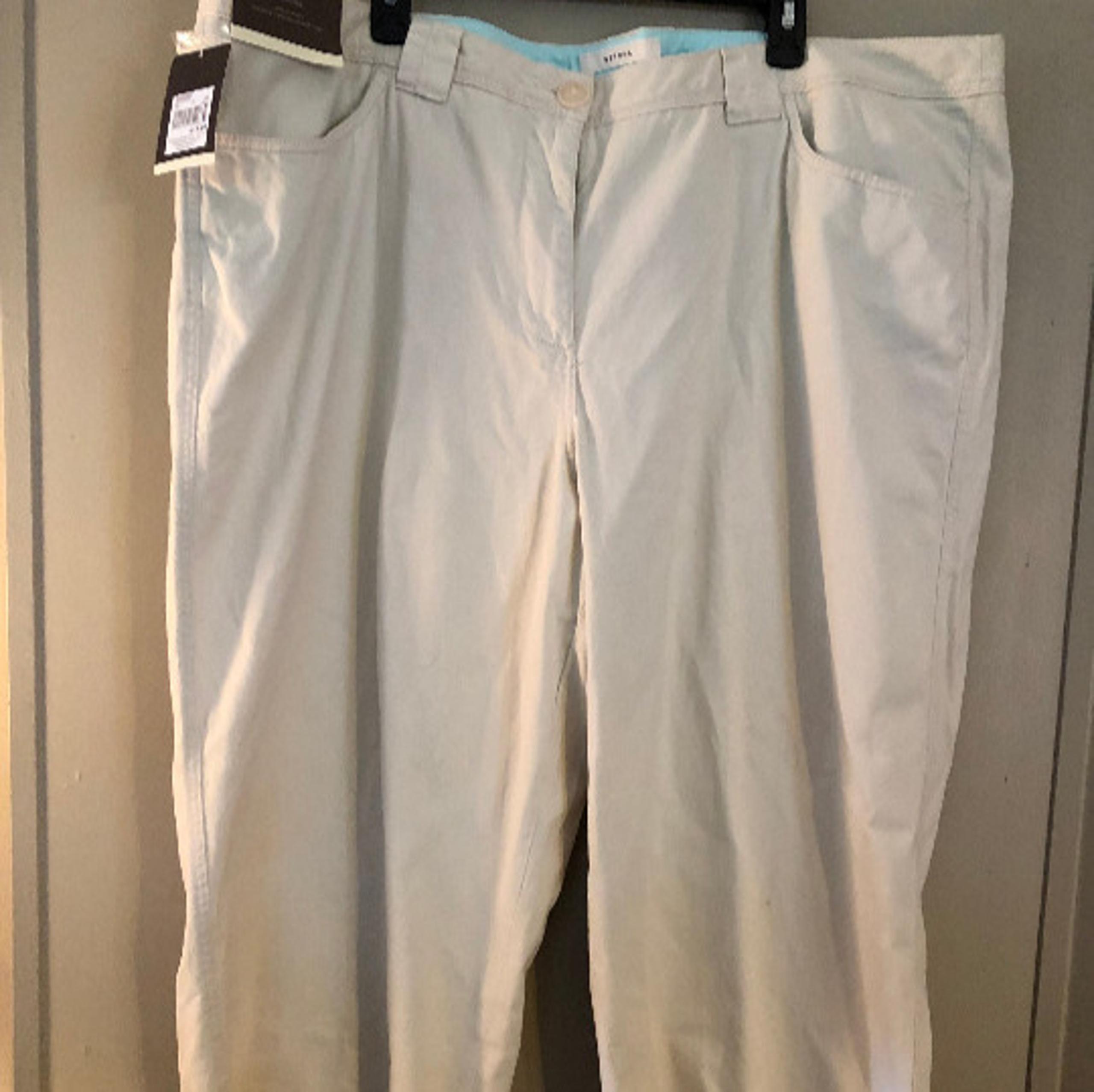 Merona women's kahki slacks Size 26