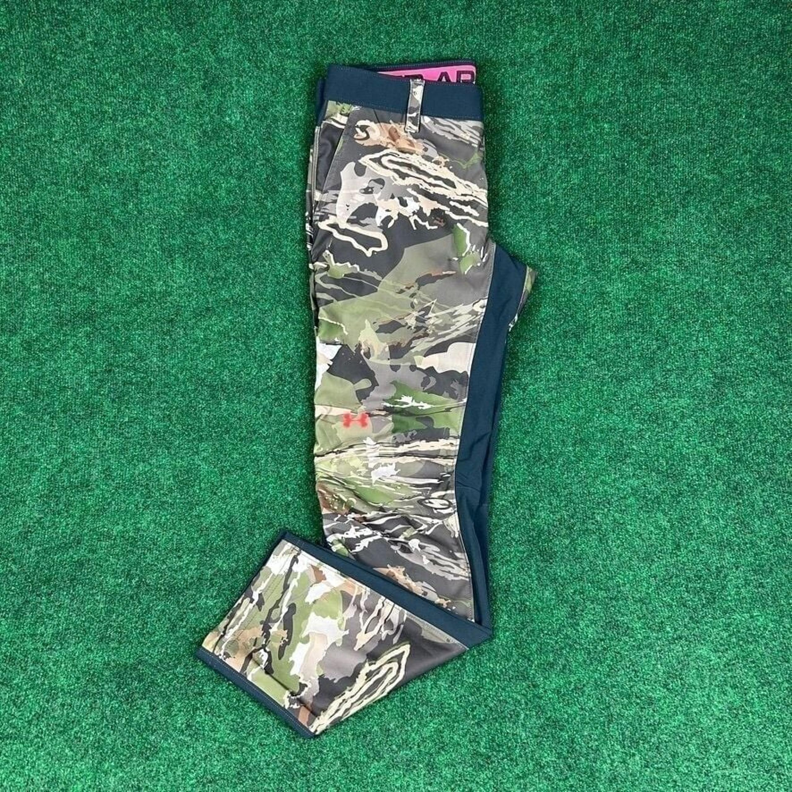 NWOT Under Armour Women 10 Stealth Early-Season Field Pant Fitted Camo