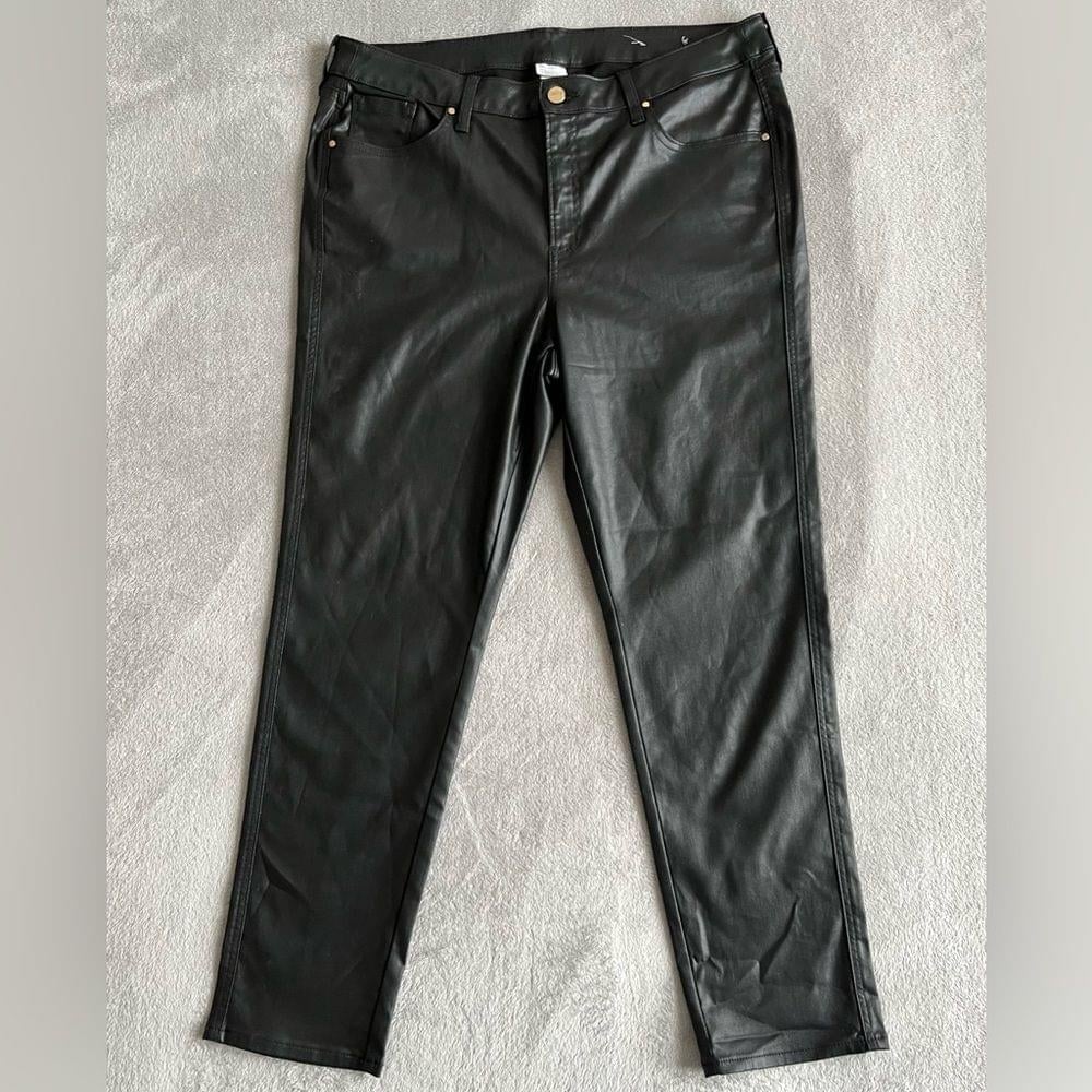 Chico’s black Slim Fit Coated Denim Jeans Pants size 3R (us size 16R)
