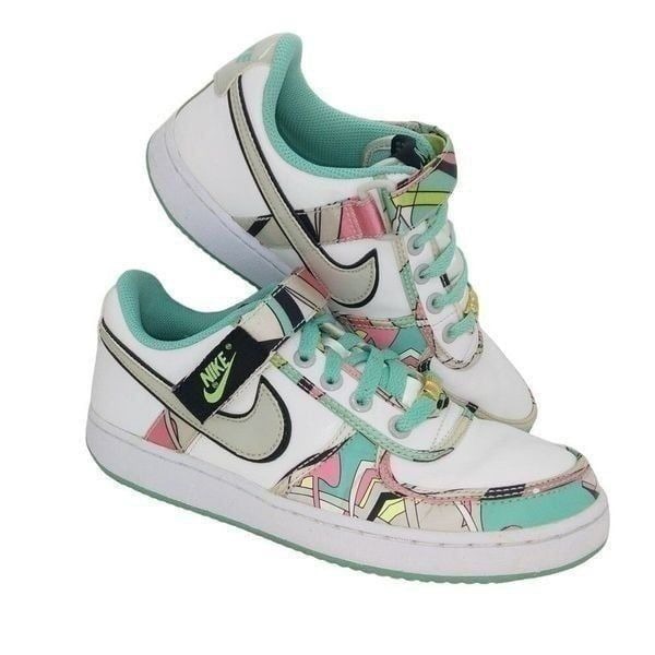 Nike Vandal Womens Pre-owned White & Aqua Green Fashion Sneakers - sz. 7 1/2