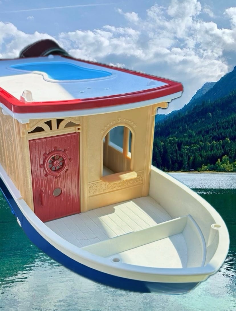 Calico Critters Seaside Cruiser House Boat