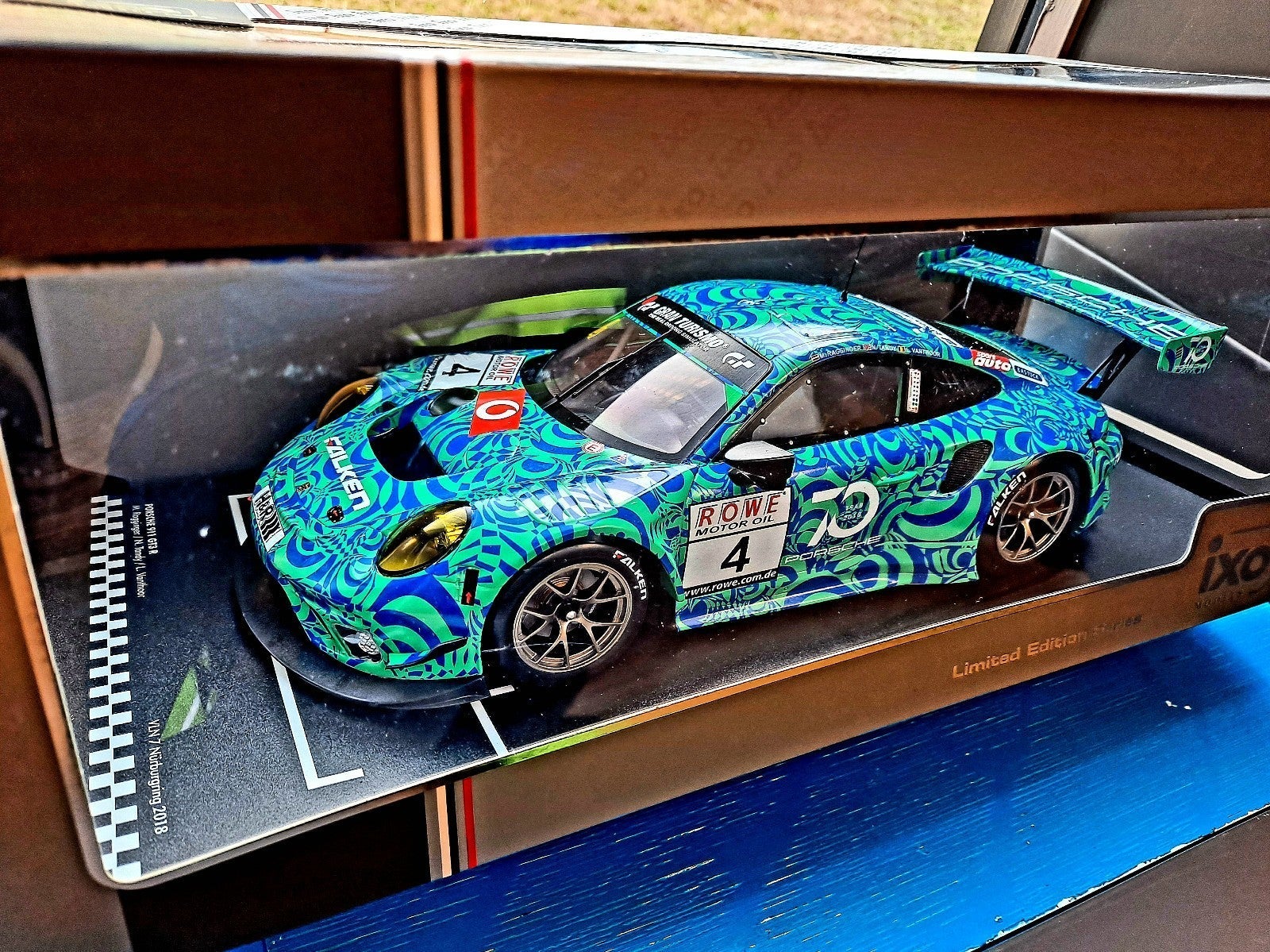Porsche 911 GT3 Wild greenish/blue 1/18 model