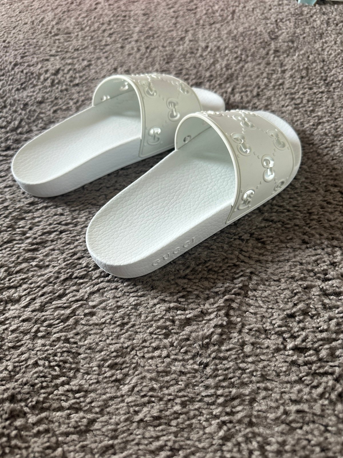 NEW gucci slides