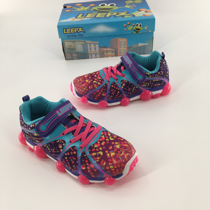 Stride Rite Leepz Light Up Sneaker 1.5 M