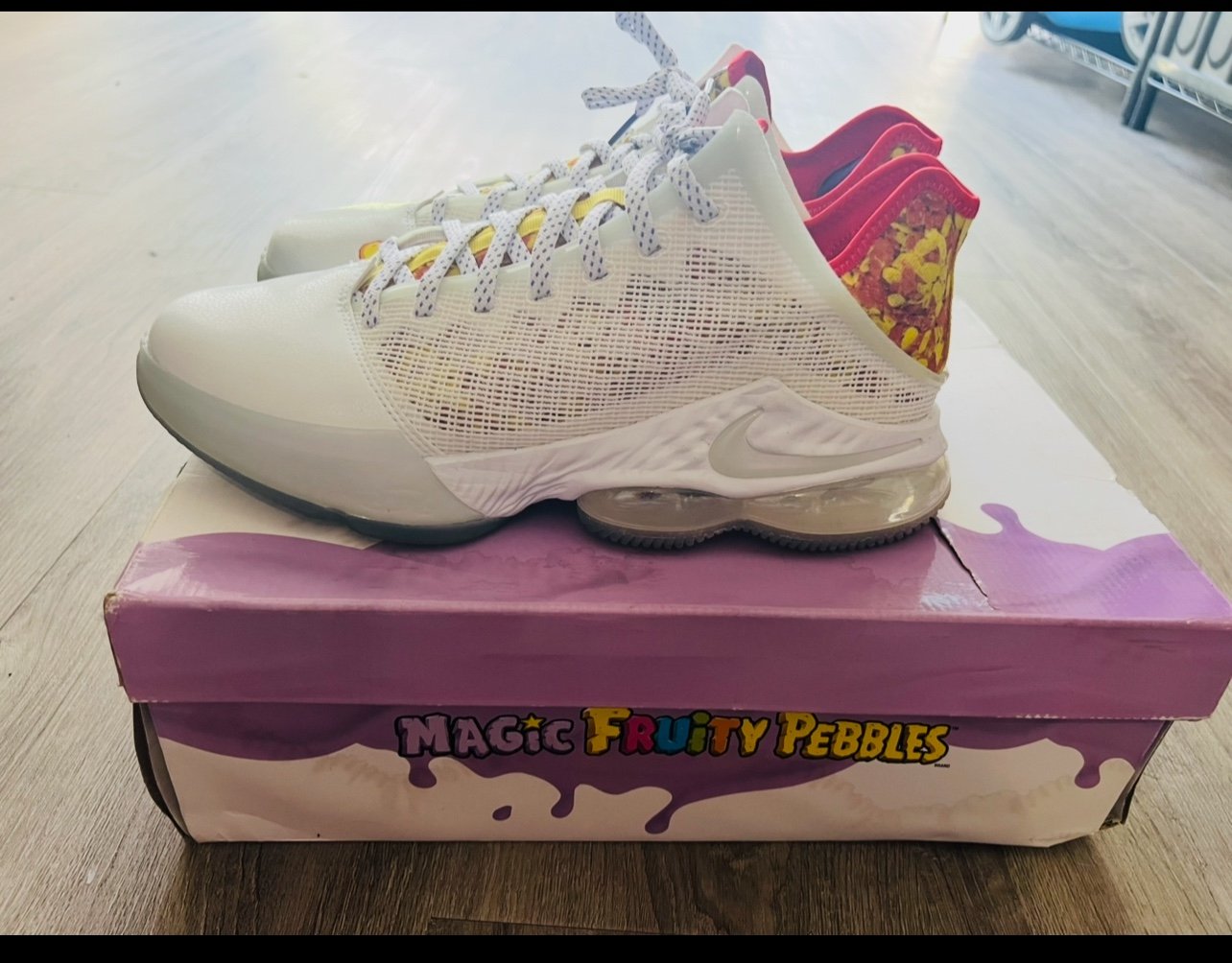 Nike LeBron 19 Low Magic Fruity Pebbles James Men Basketball  DQ8344-100 USED 11