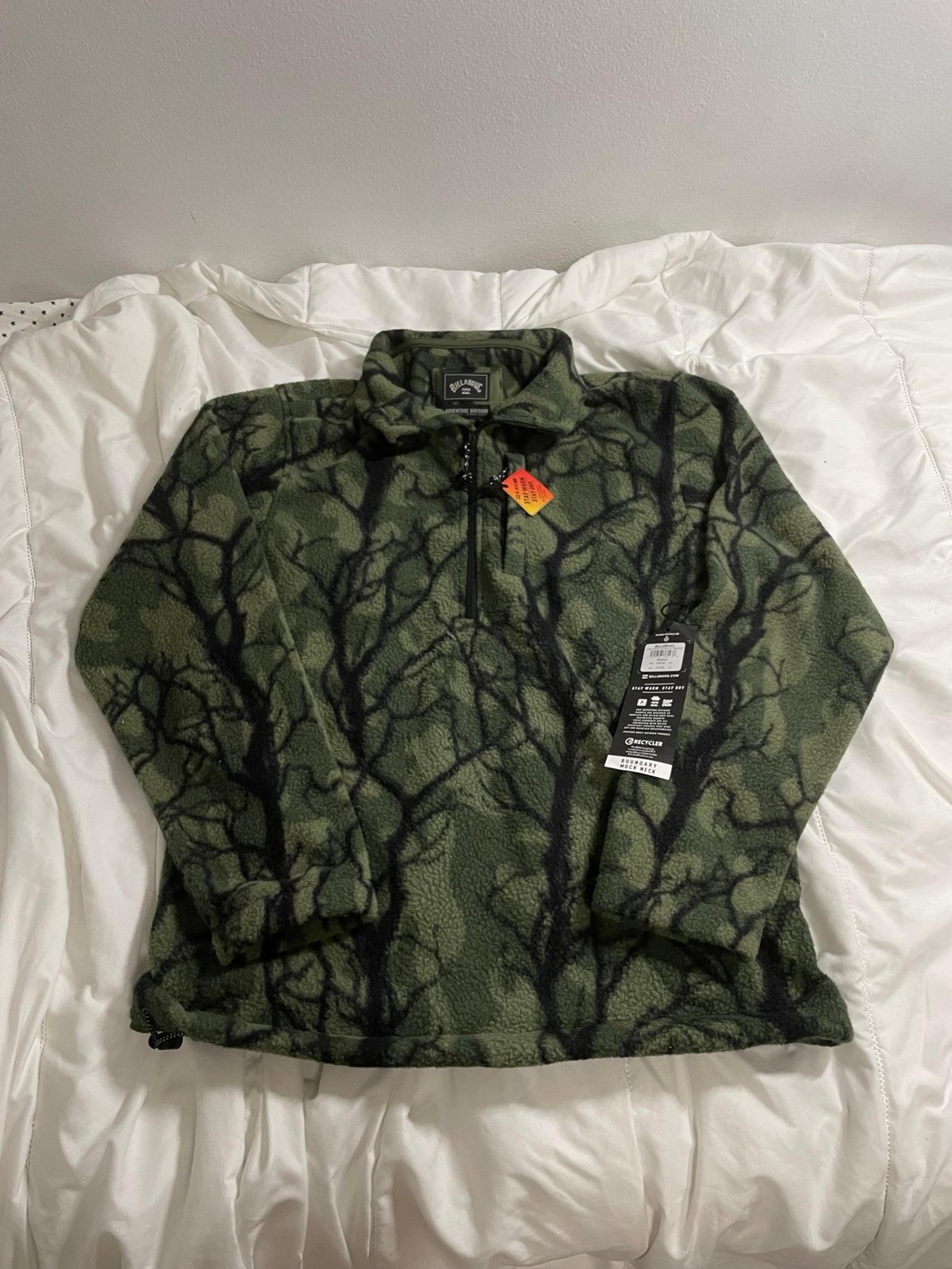 Billabong Men Boundary Half-Zip Mock Neck Fleece Sweatshirt Jacket Camo Moss