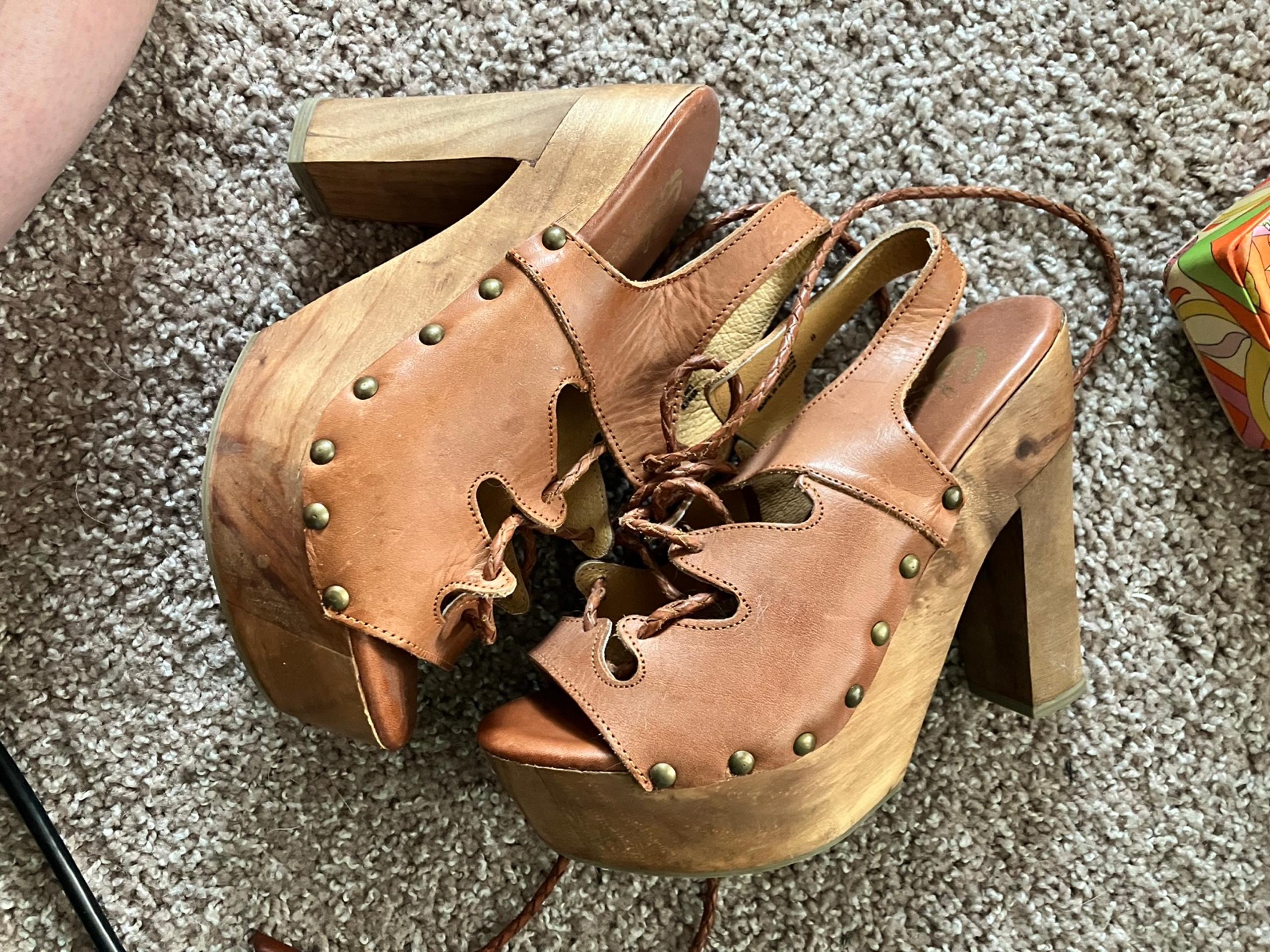 Sbicca Wooden Heel 70s Platform Clogs