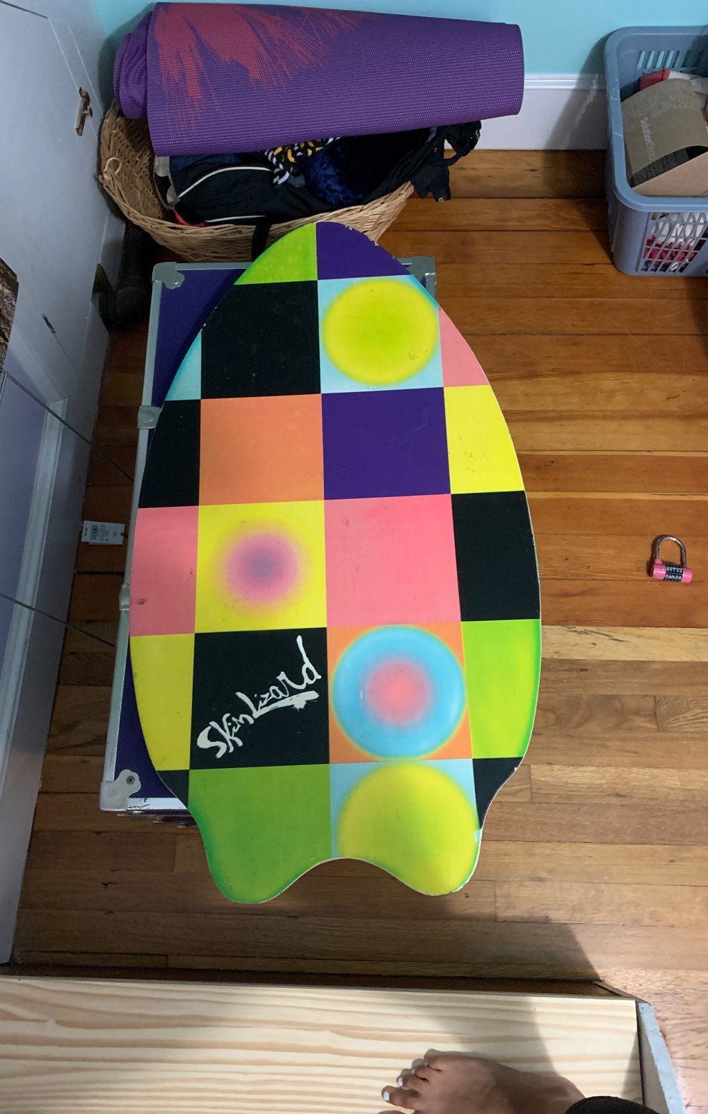 skimboard