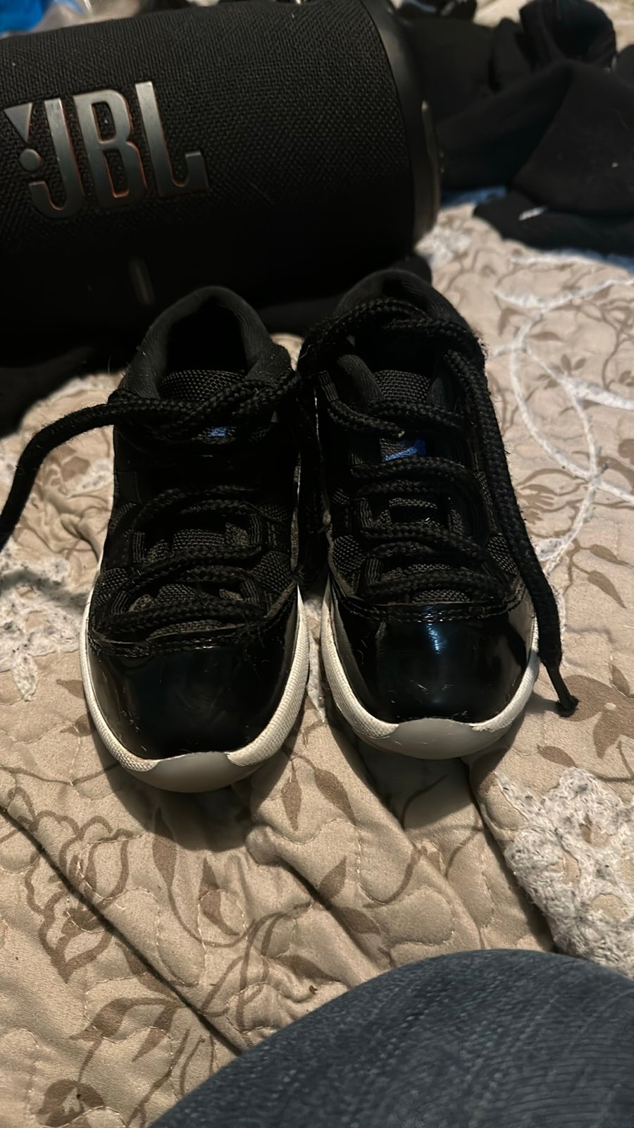 Jordan retro low space jam