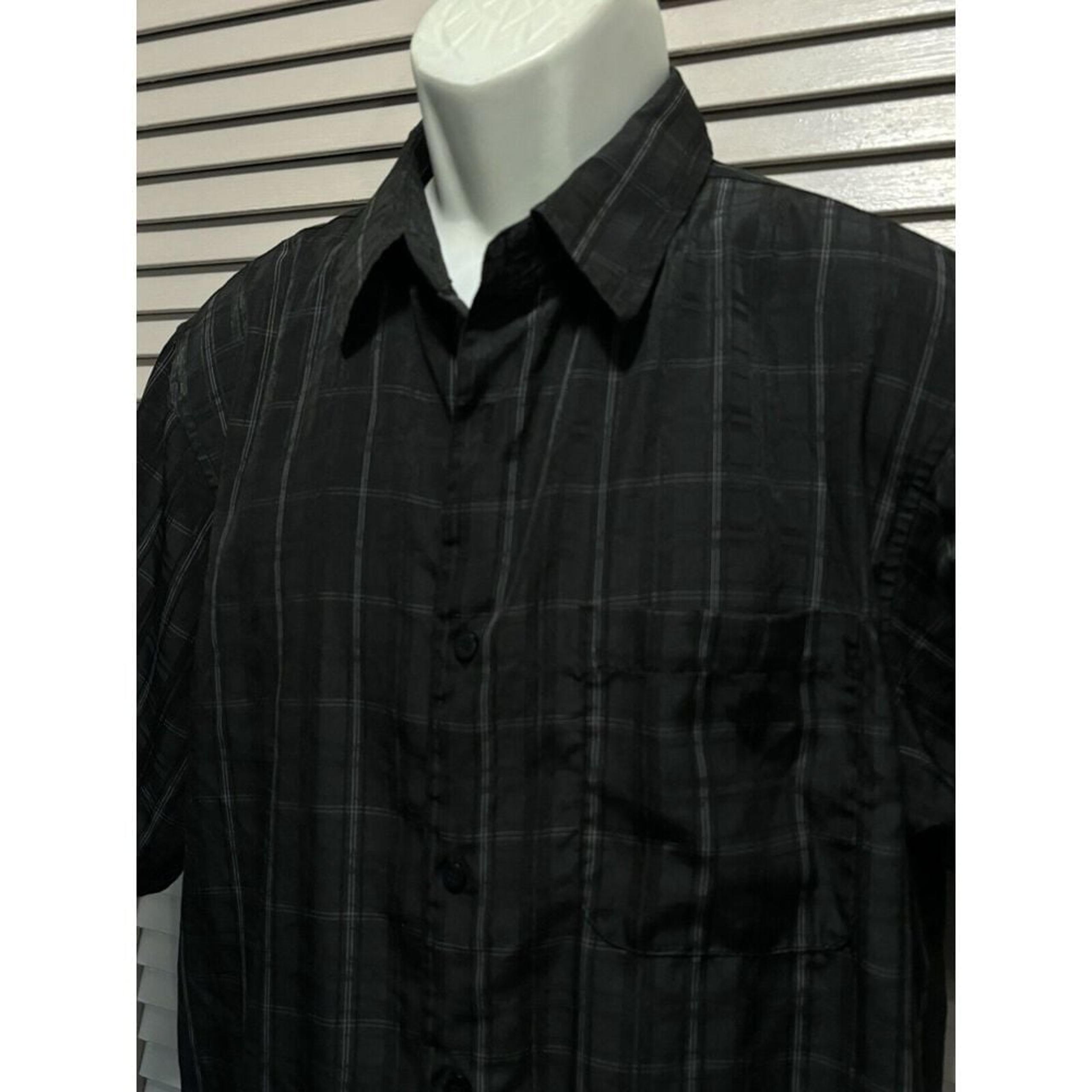 David Taylor Luxury Black/White Plaid Button Up Shirt Size Large Short Sleeve