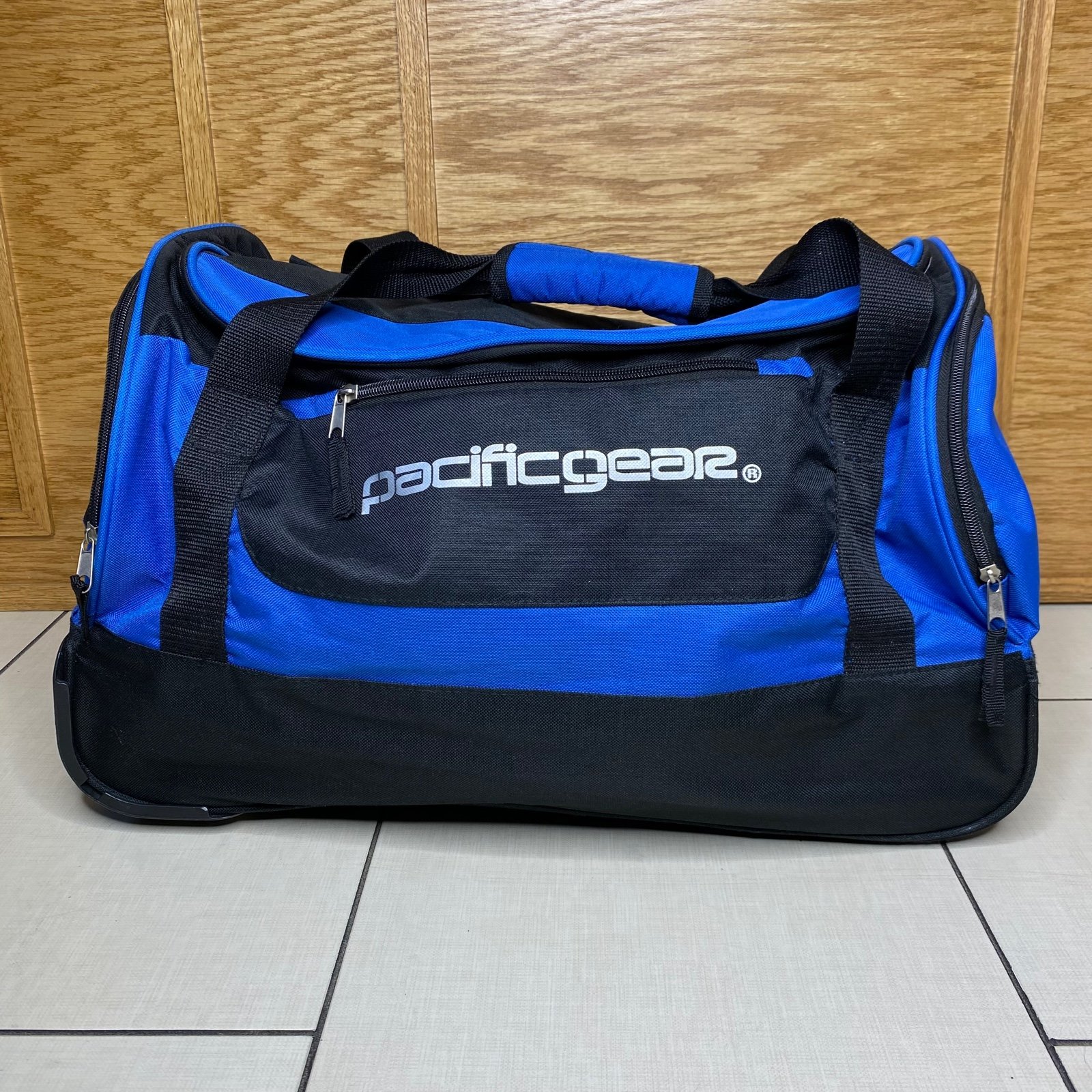 Pacific Gear Wheeled Rolling Duffel Bag Durable Design Telescoping Handle Blue