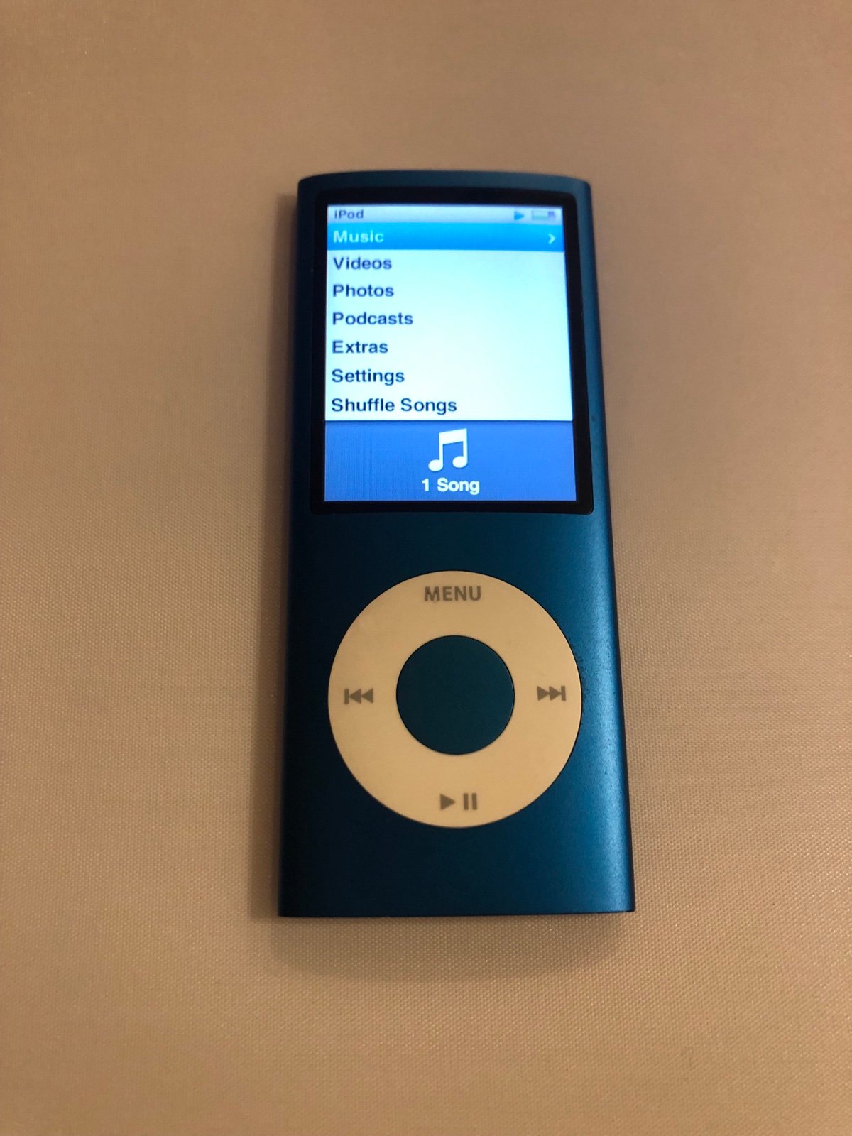 iPod Nano 4th Gen 8gb Blue Like New