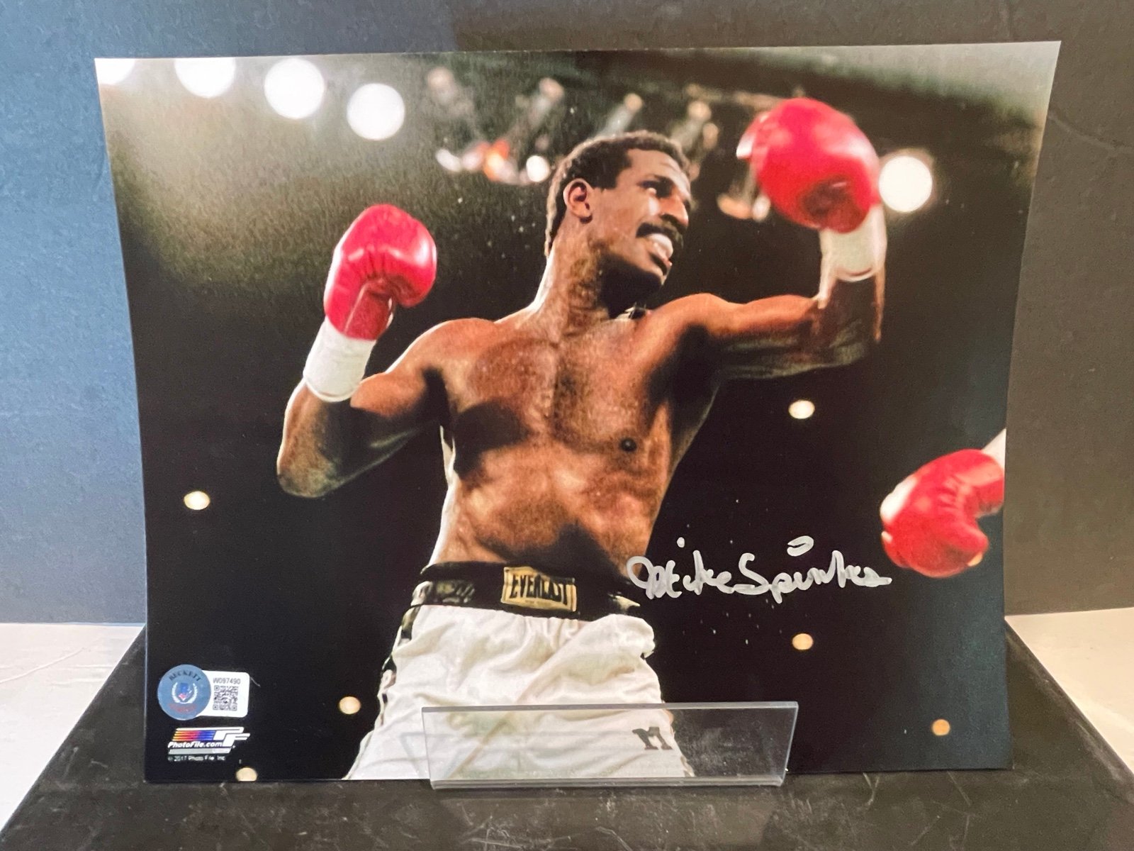 Michael Spinks Boxing Authentic Signed 8x10 Photo (BAS)