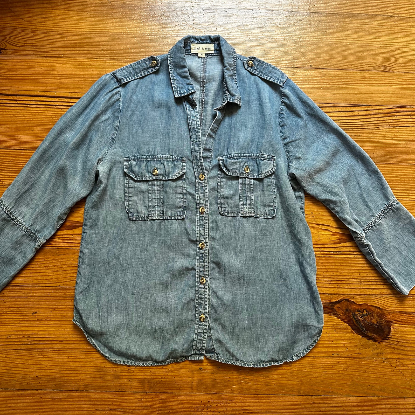 Cloth & Stone blue denim western long sleeve button down shirt SIZE M