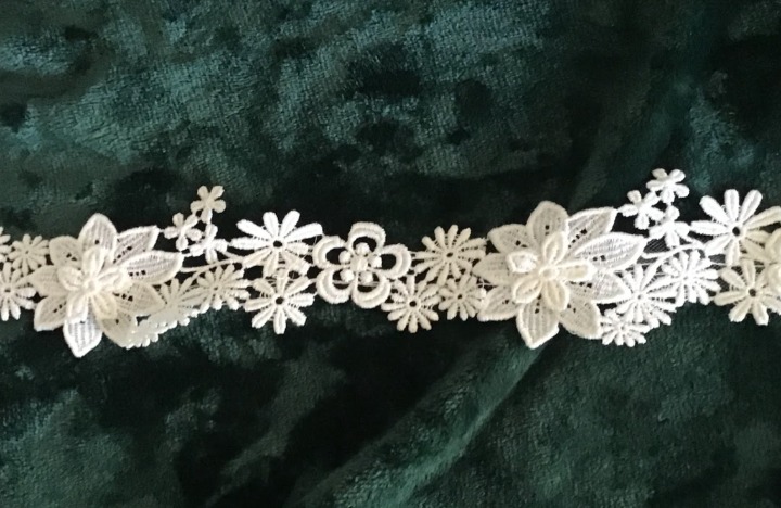 Vintage 1980's White Venice Lace Trim