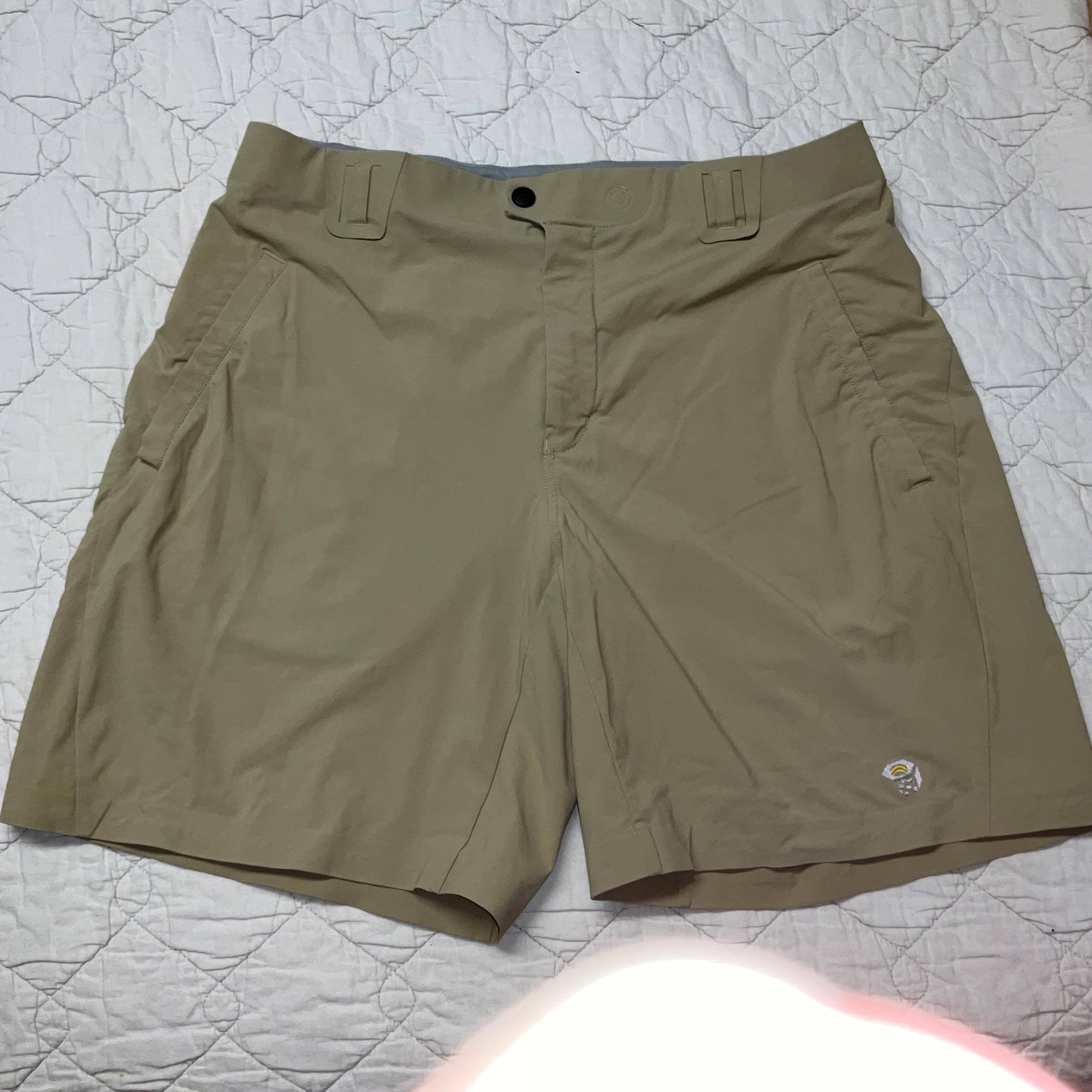 Mountain Hardwear mens Size Medium Nylon Blend Outdoor Hiking Shorts