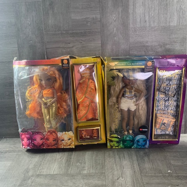 Lot of 2 Rainbow High Meena Fleur Series 4 & HARPER DUNE Sand Series 1