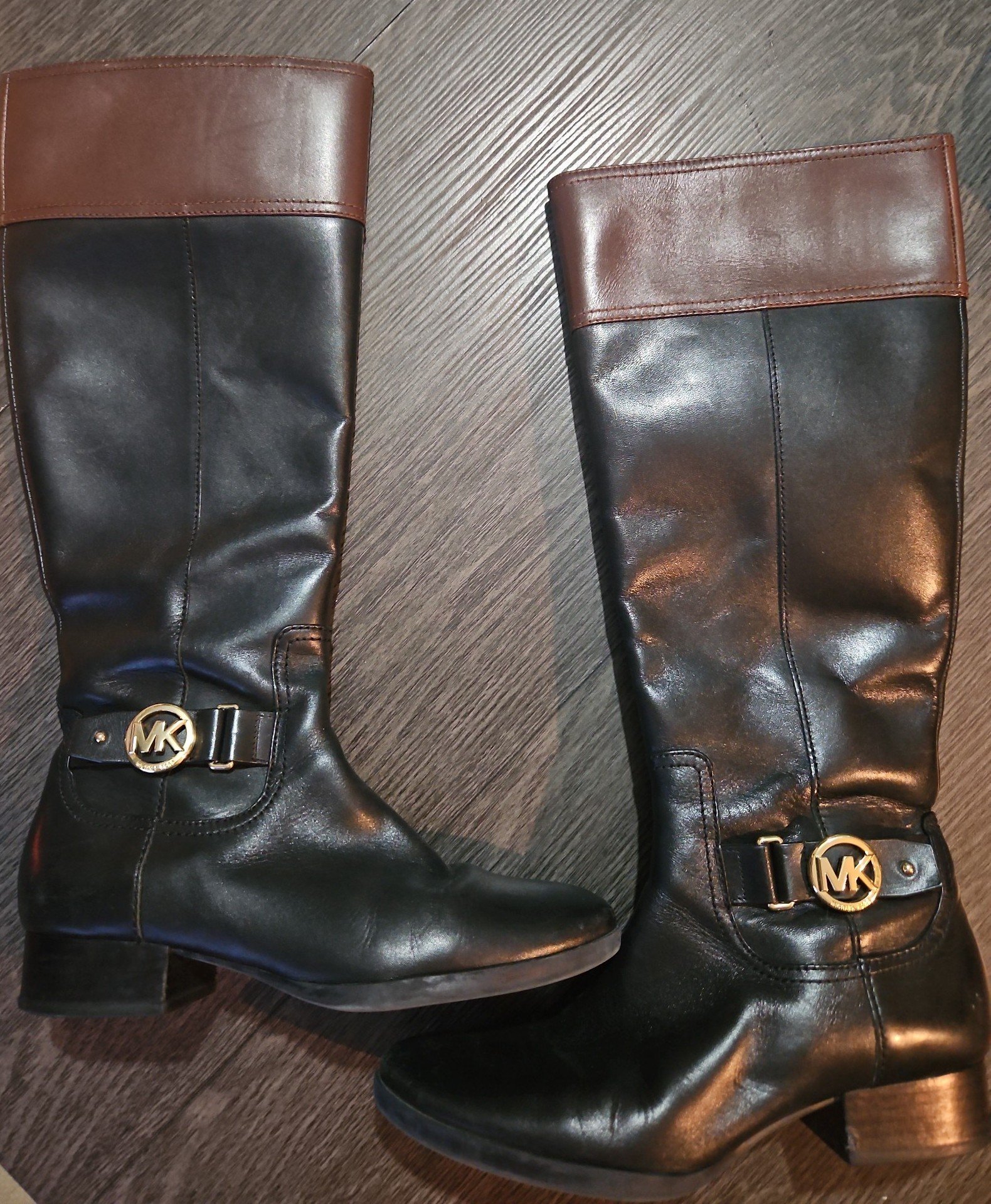 Beautiful Michael Kors Black Brown Harlen Knee Boots sz 7.5