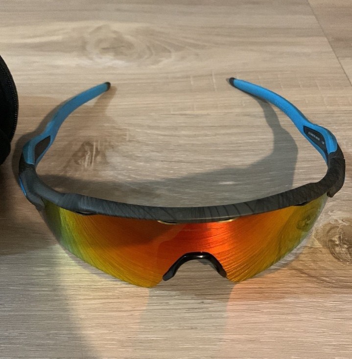 Oakley Sunglasses Prizm Blue and Grey with Dust Cover Bag