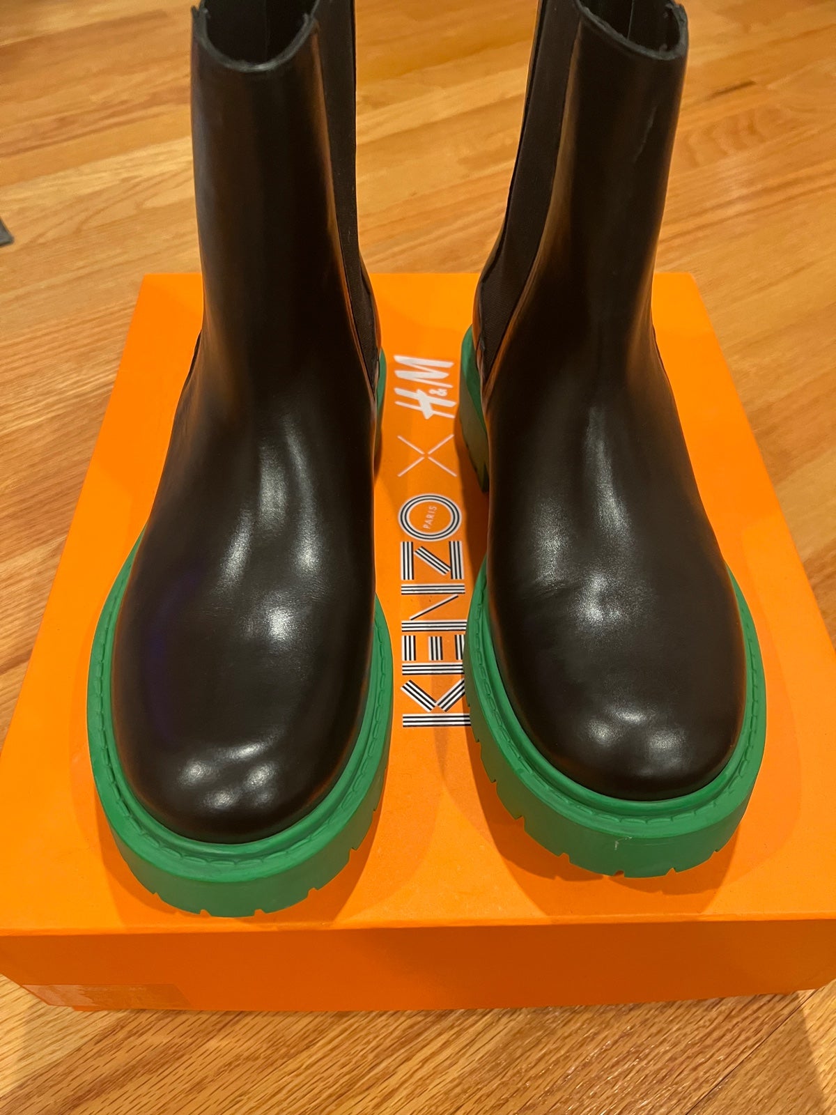 Kenzo x H&M Chelsea boots Size 7 or 7.5 unisex women’s size 9