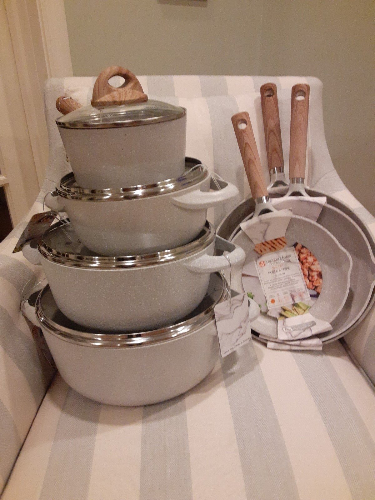 Masterclass Premium Beige Speckled 11 Piece Cookware Bundle