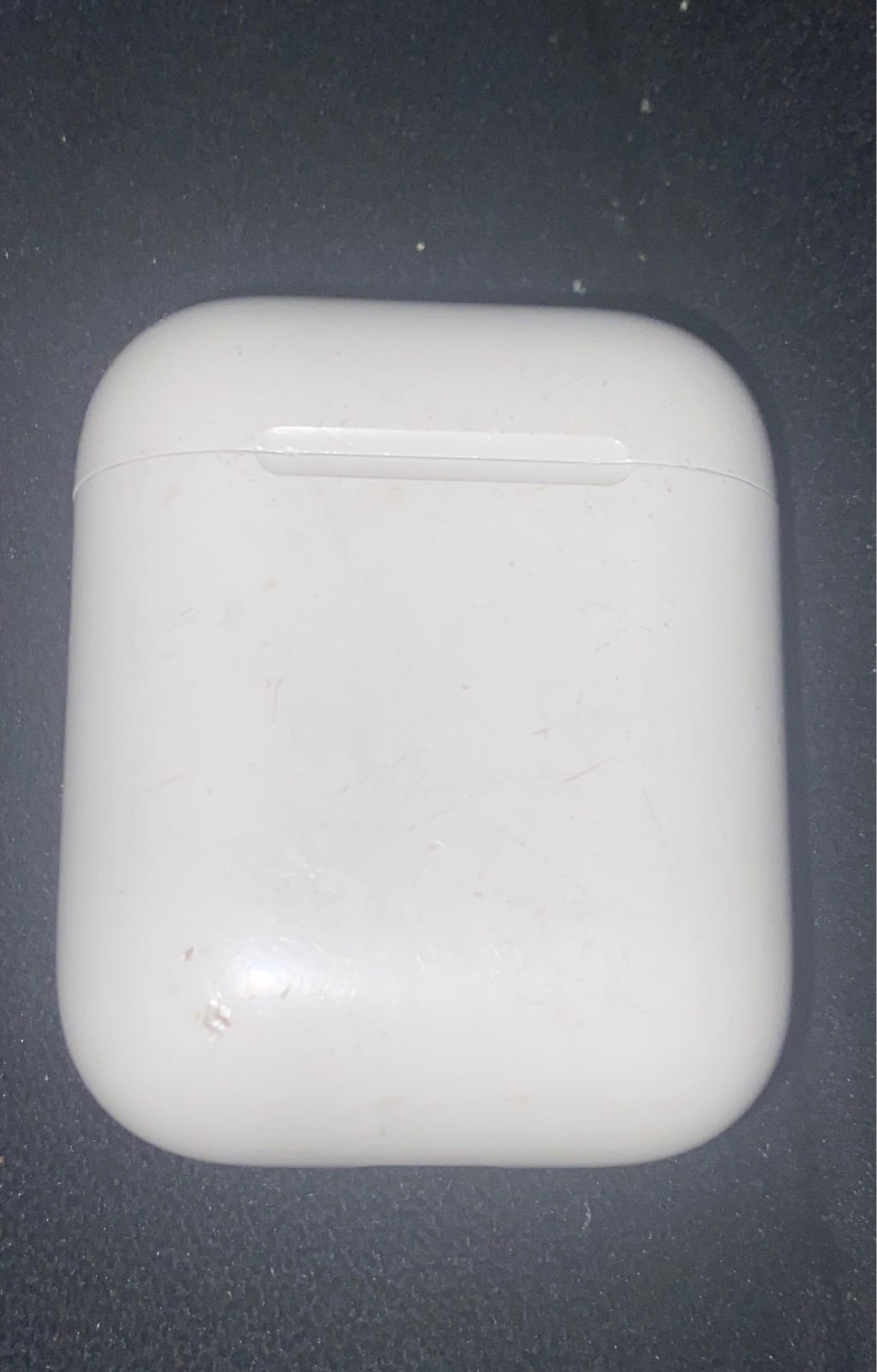Apple AirPods Charging Case