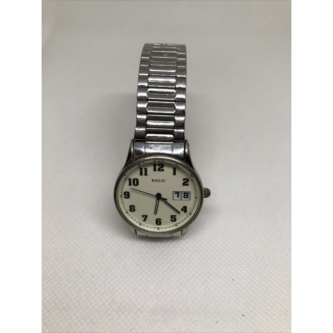 Ladies RELIC Silver Tone Black Dial Watch Oval Quartz ZR25002 New battery