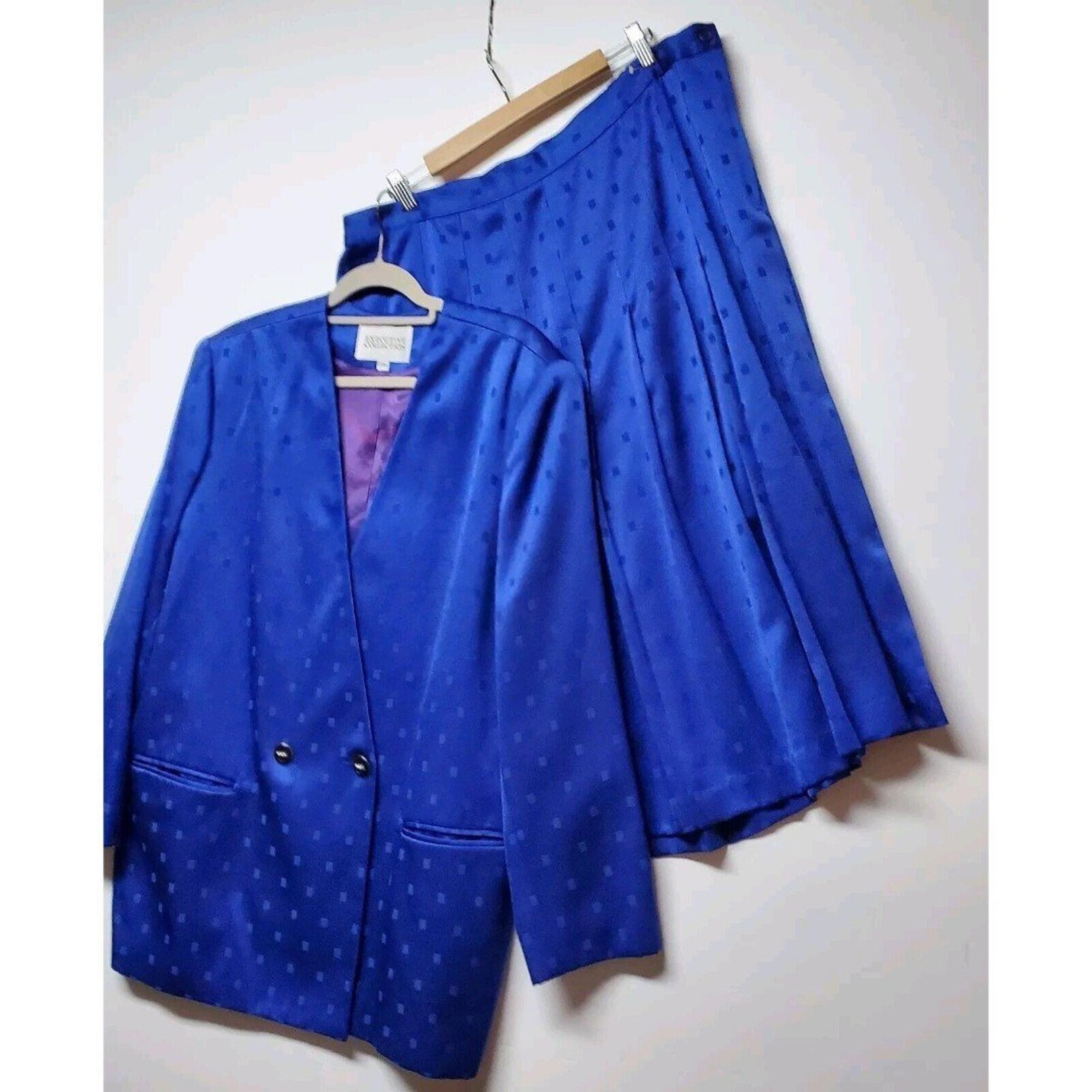 Vtg Executive Collection Women's Violet Double Button Suit 20W Jacket Skirt Set
