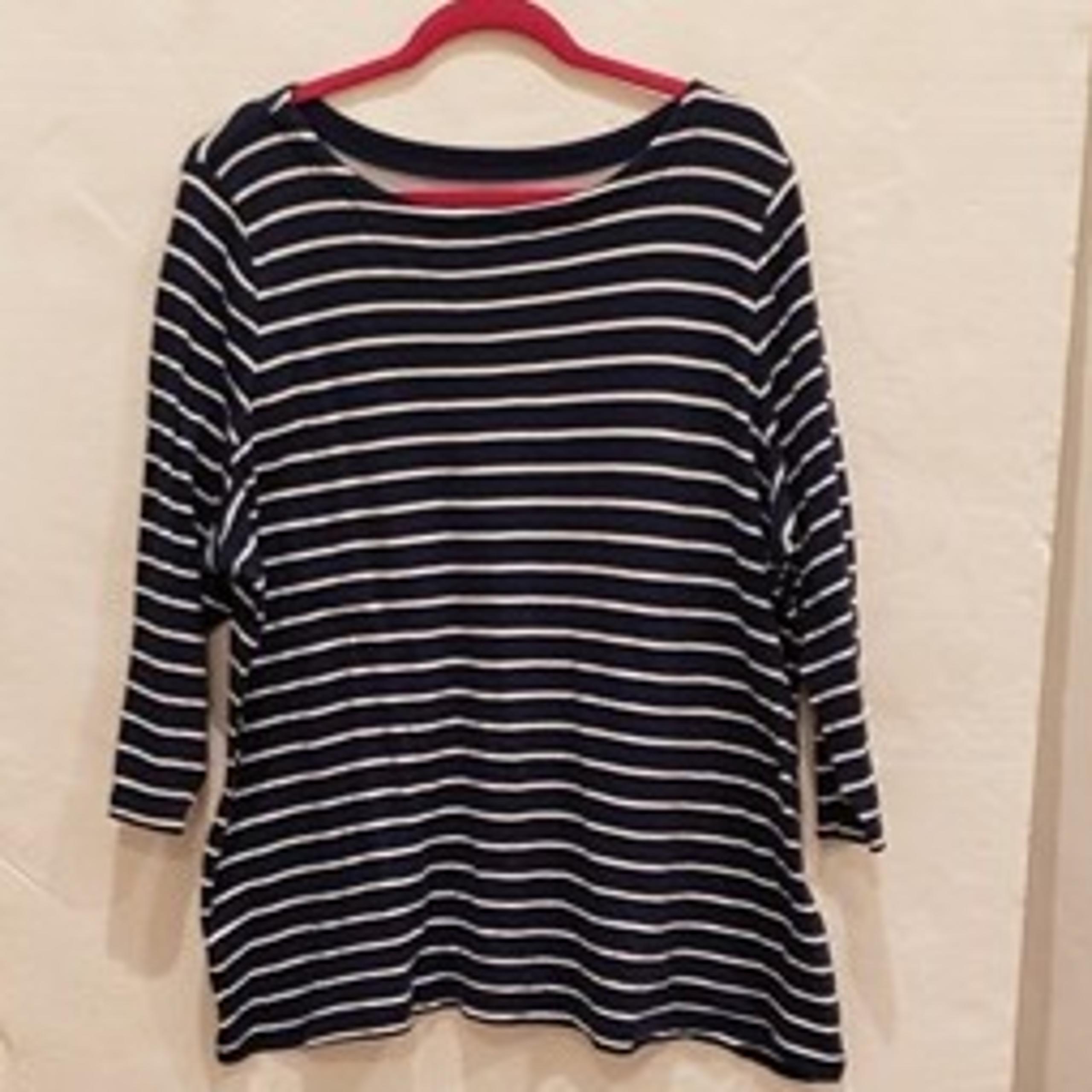 Croft and Barrow 100% Cotton Navy Blue and White Striped T Shirt