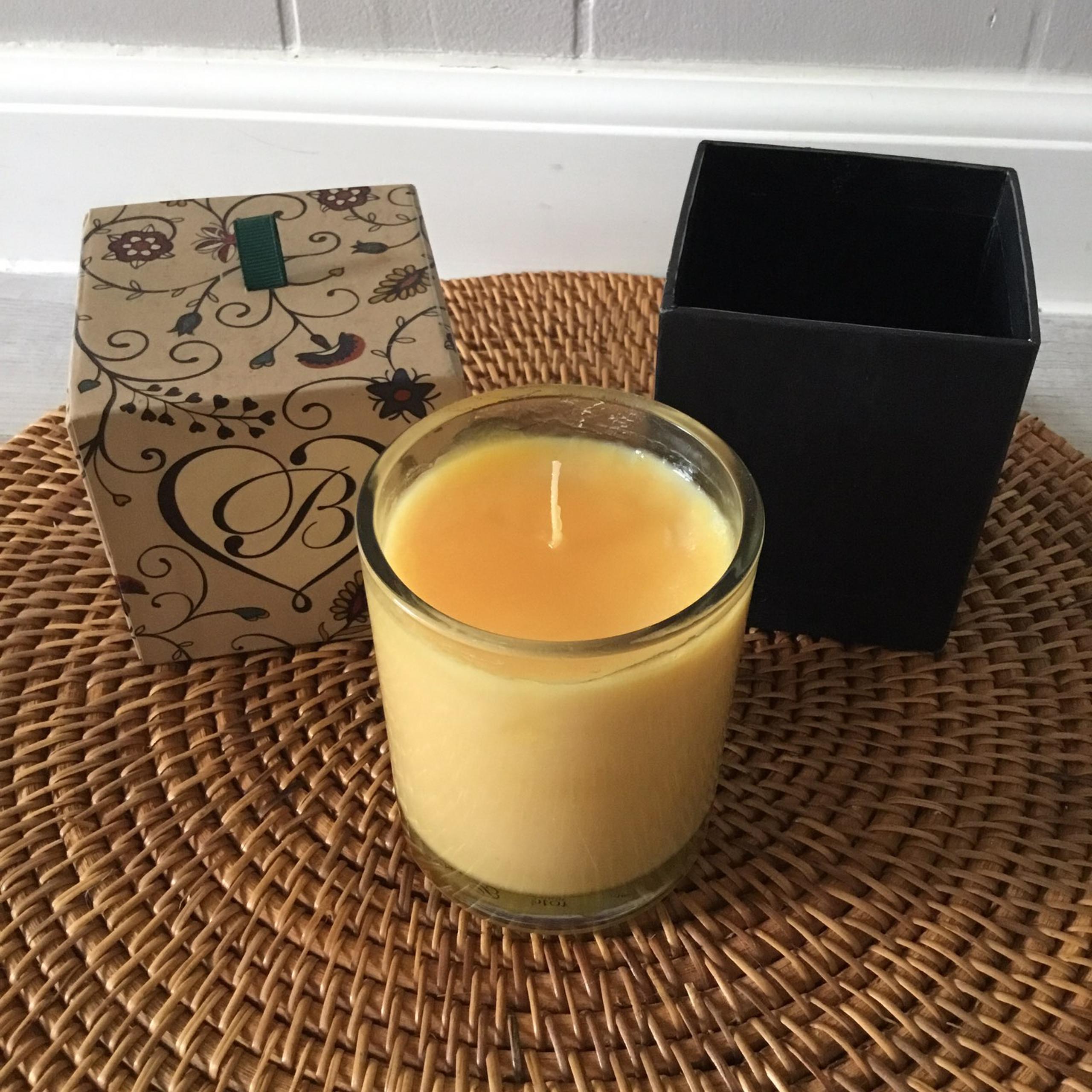 Brighton Collectibles Yellow One Wick Fragrant Jar Candle 8 Oz In Box NEW