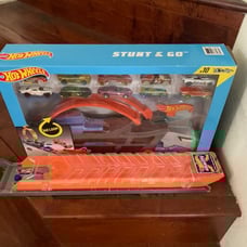 Hot Wheels Stunt & Go +tara tube case