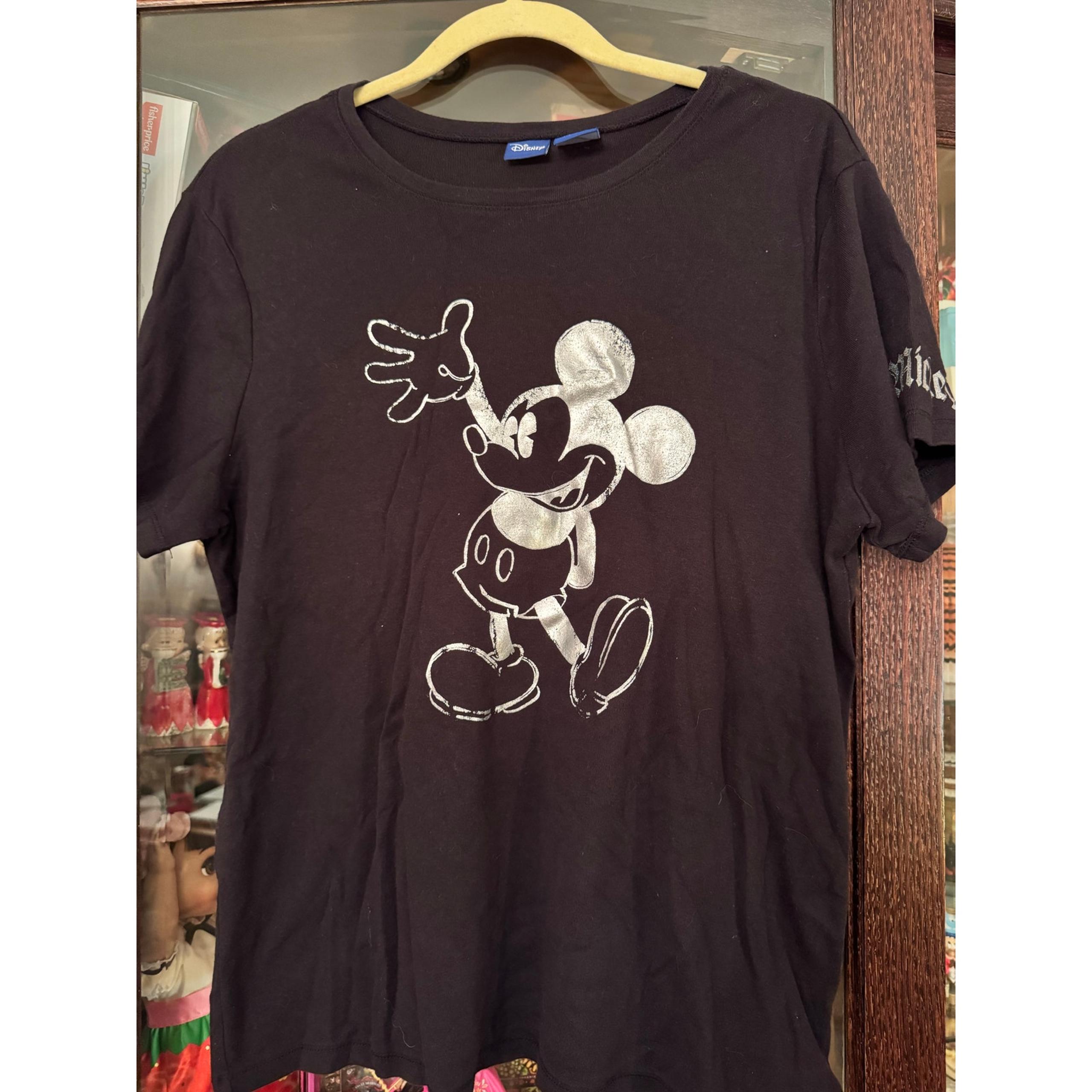Disney Black & Silver Metallic Mickey Mouse Graphic Tee Size 2x Women’s