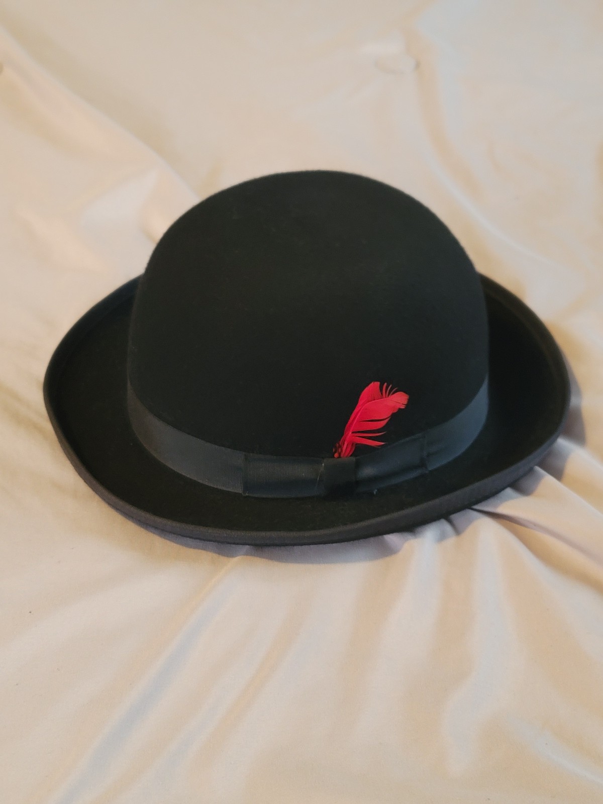 New York Hat Co. Felt bowler hat.