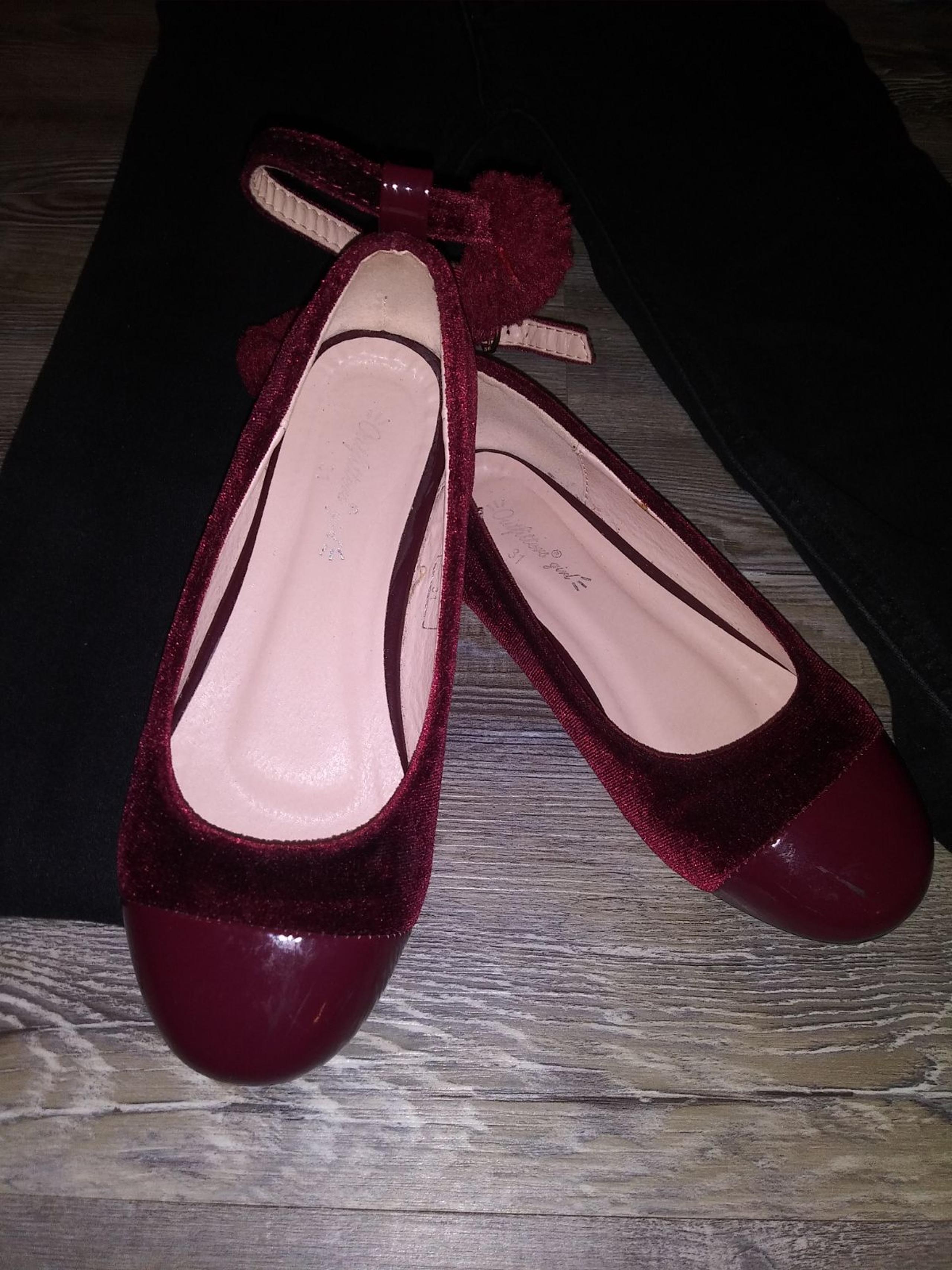 Girls flats