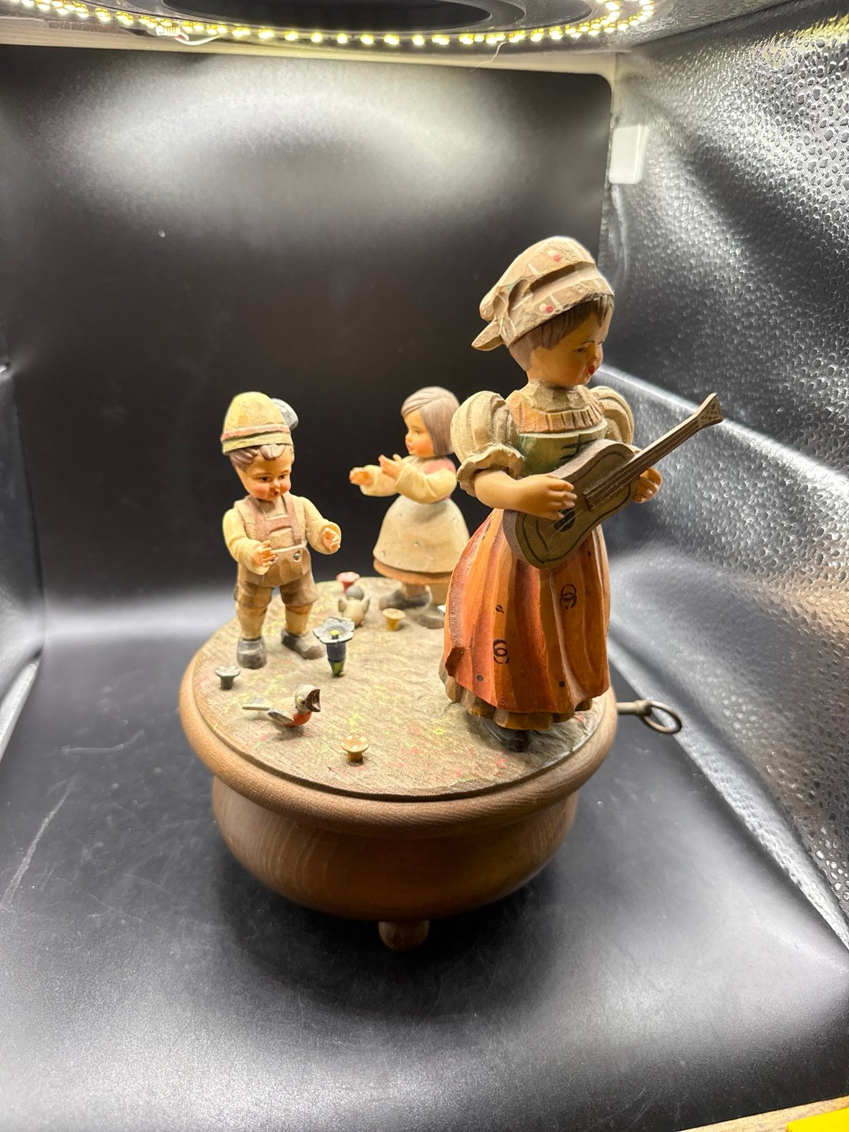 Anri thorens wood music box