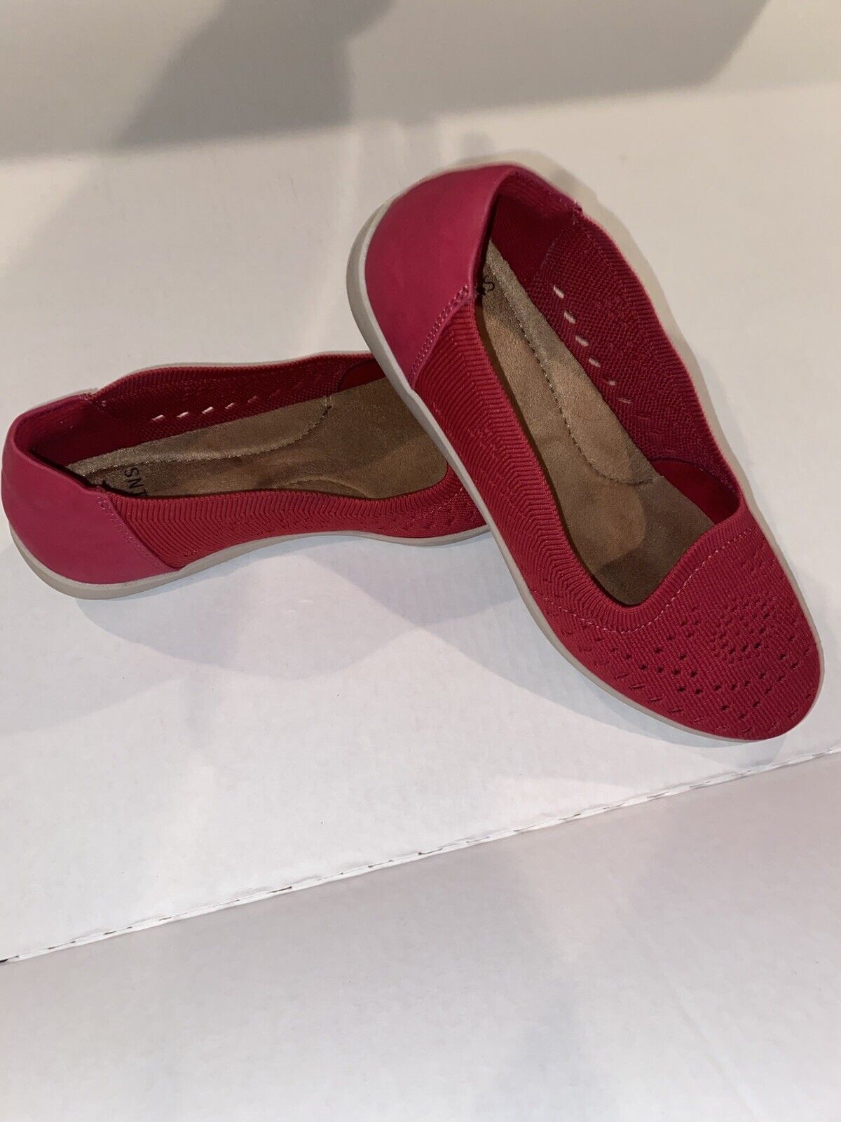 Earth Origins Openwork Knit Slip-Ons Faye 7Wide Red Raspberry Vegan Friendly EUC