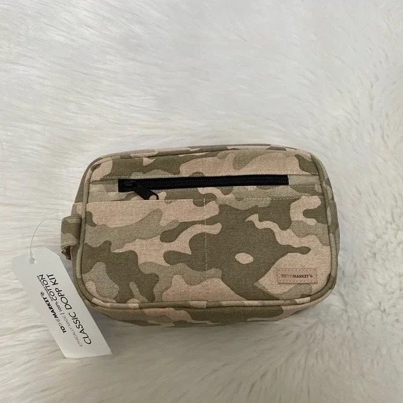 TO THE MARKET Sand Camouflage Dopp Kit